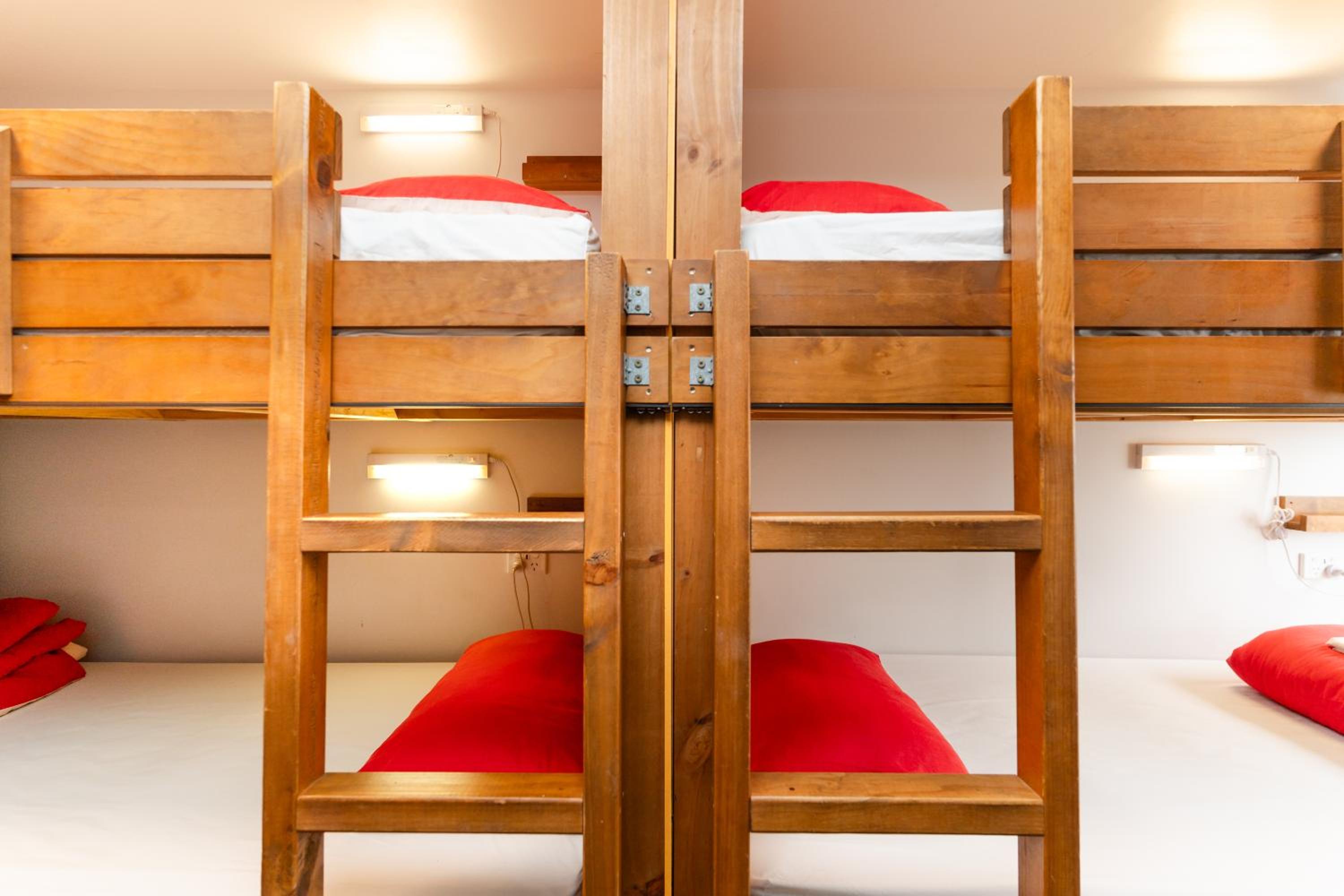 Bed in 4 Bed Dorm photo 1