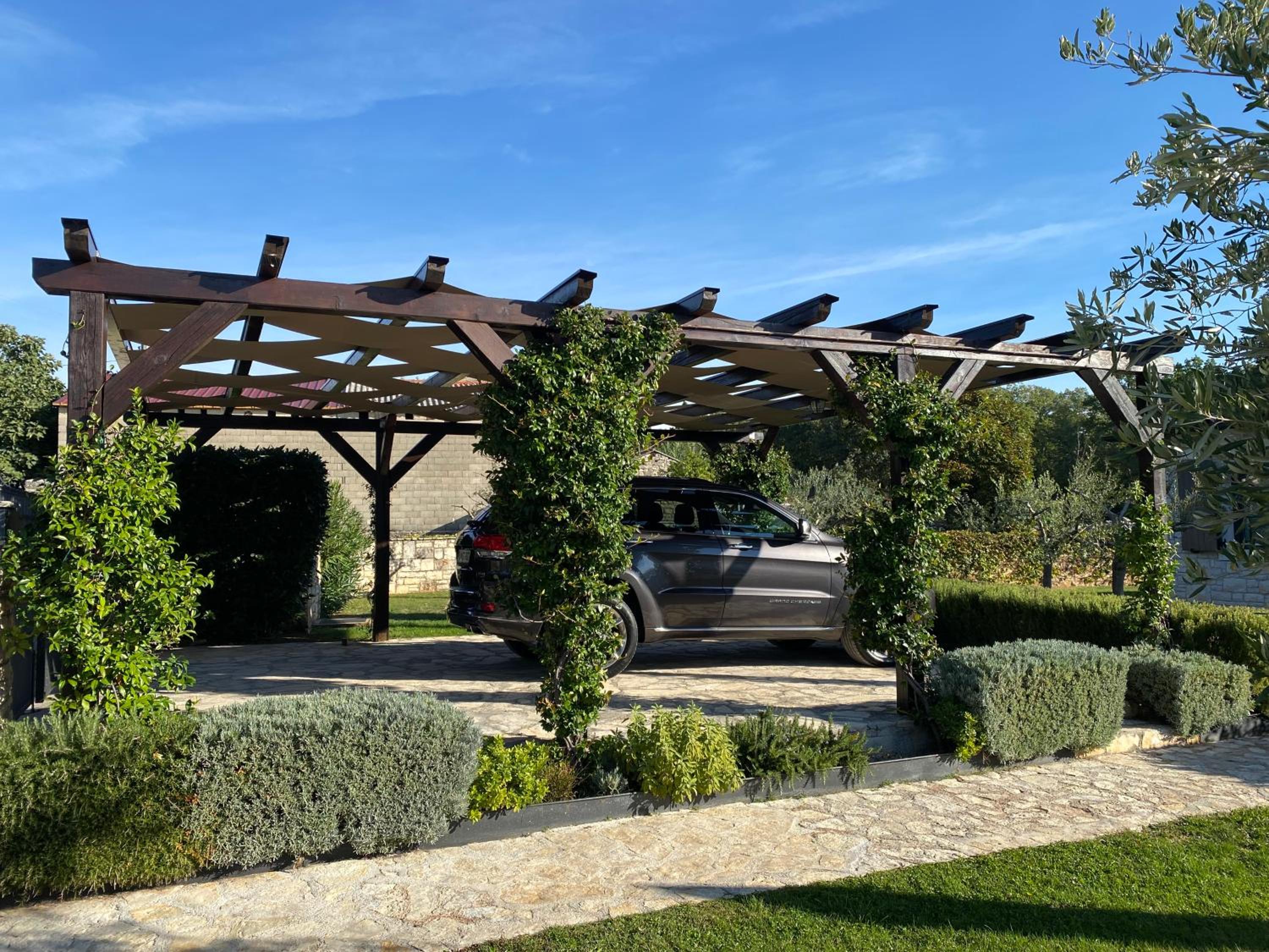 Villa photo 2