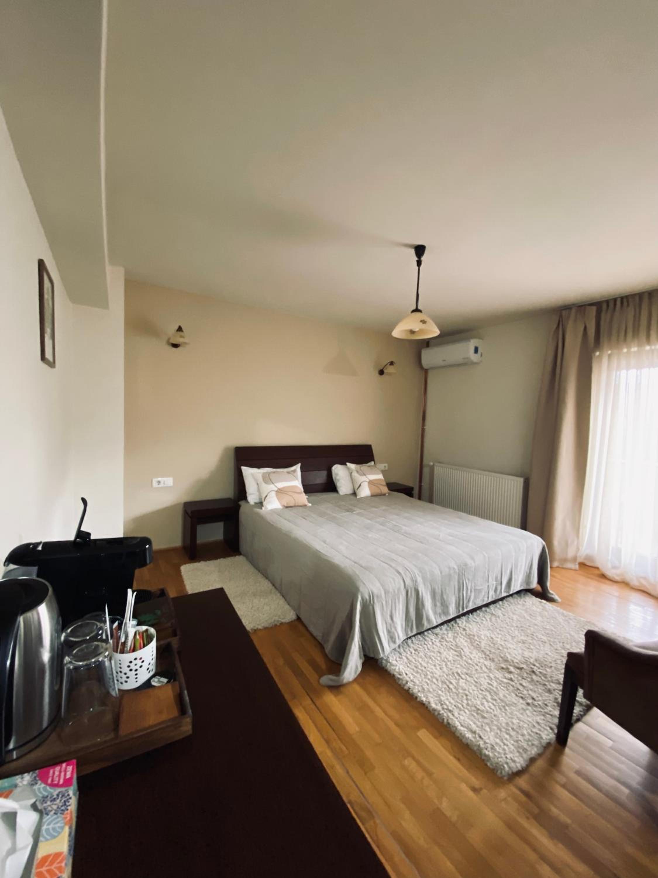 Superior Double or Twin Room - Photo 12