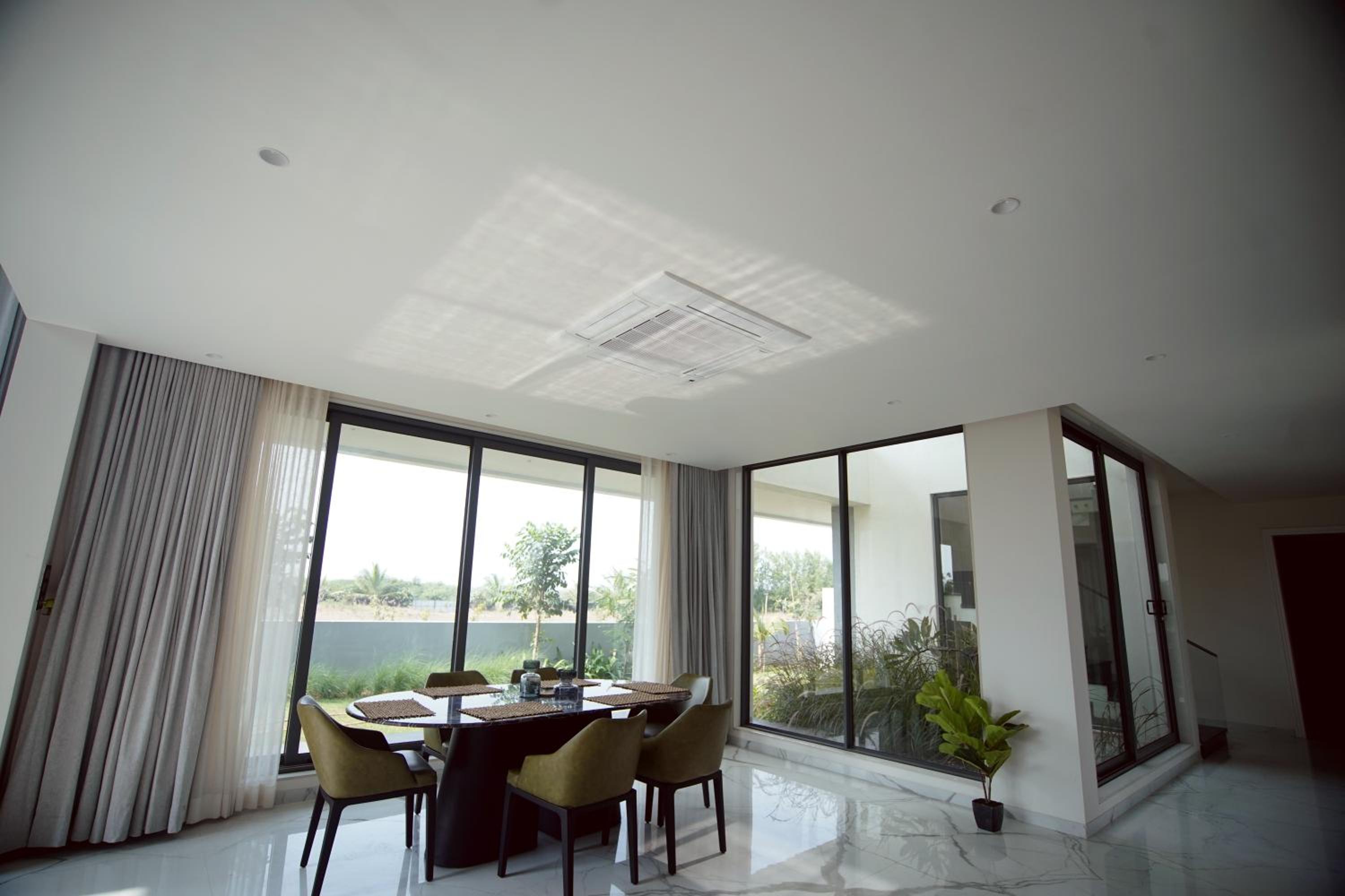 Villa photo 3