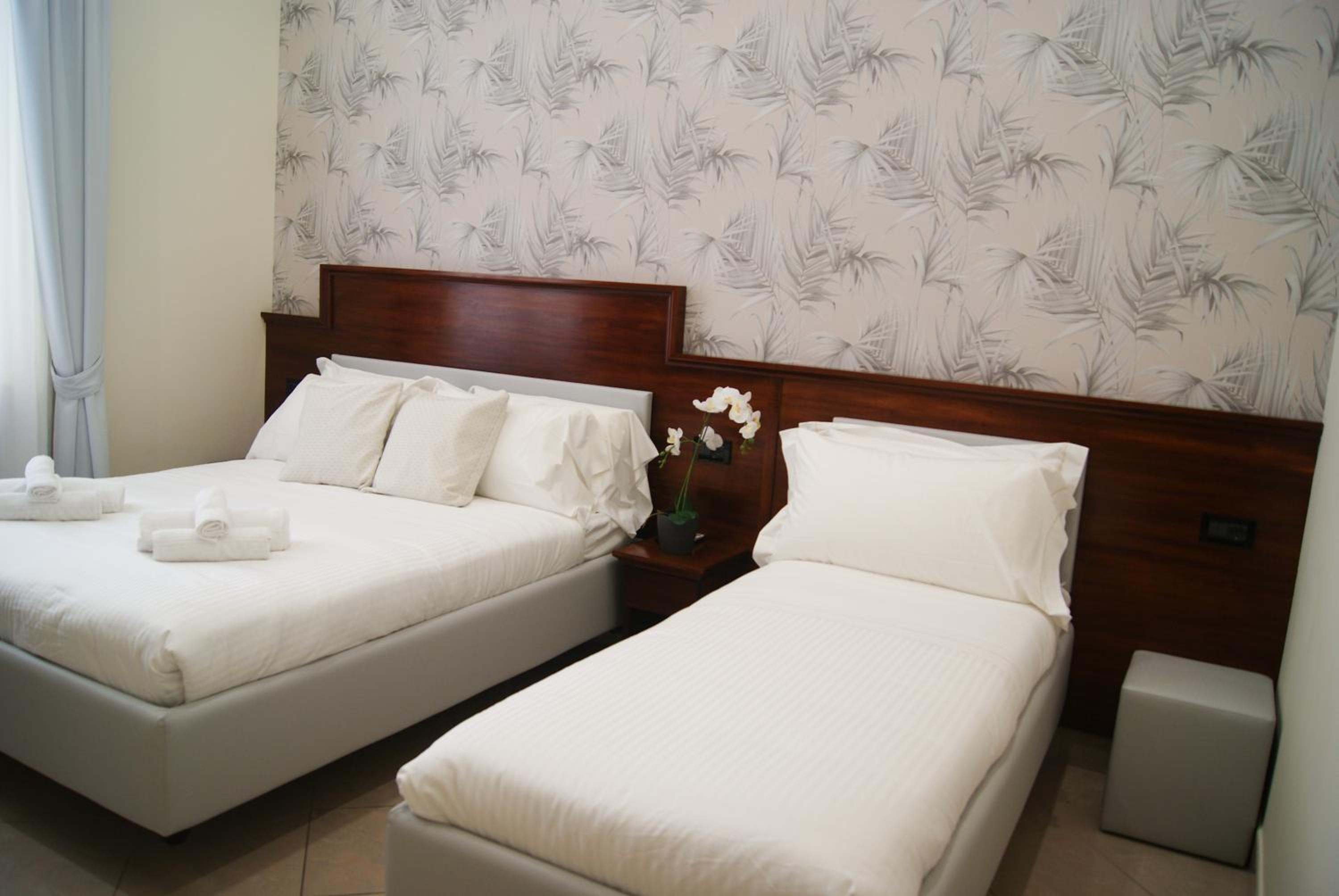 Deluxe Triple Room photo 2