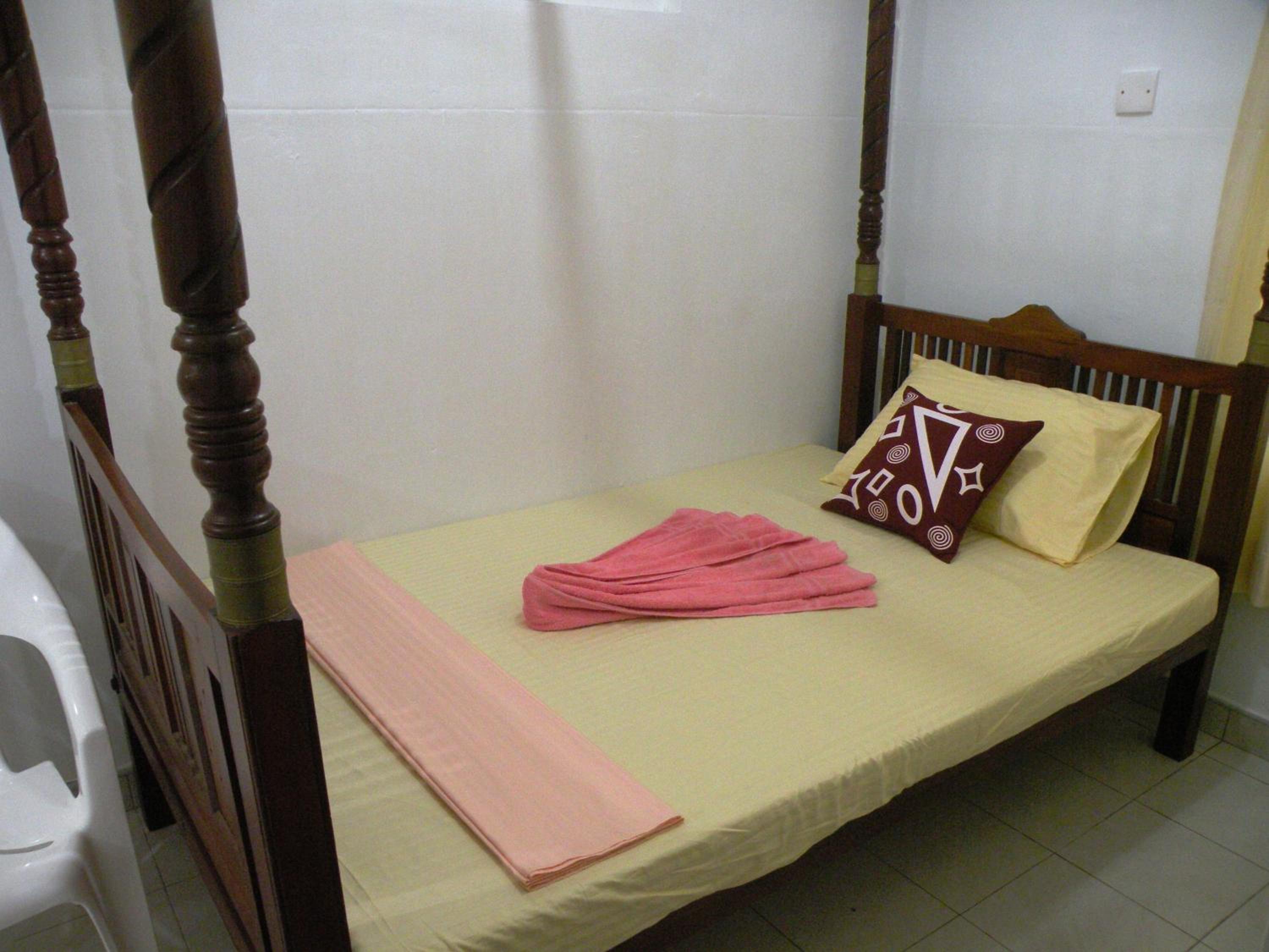 Family Room with Private Bathroom and AC