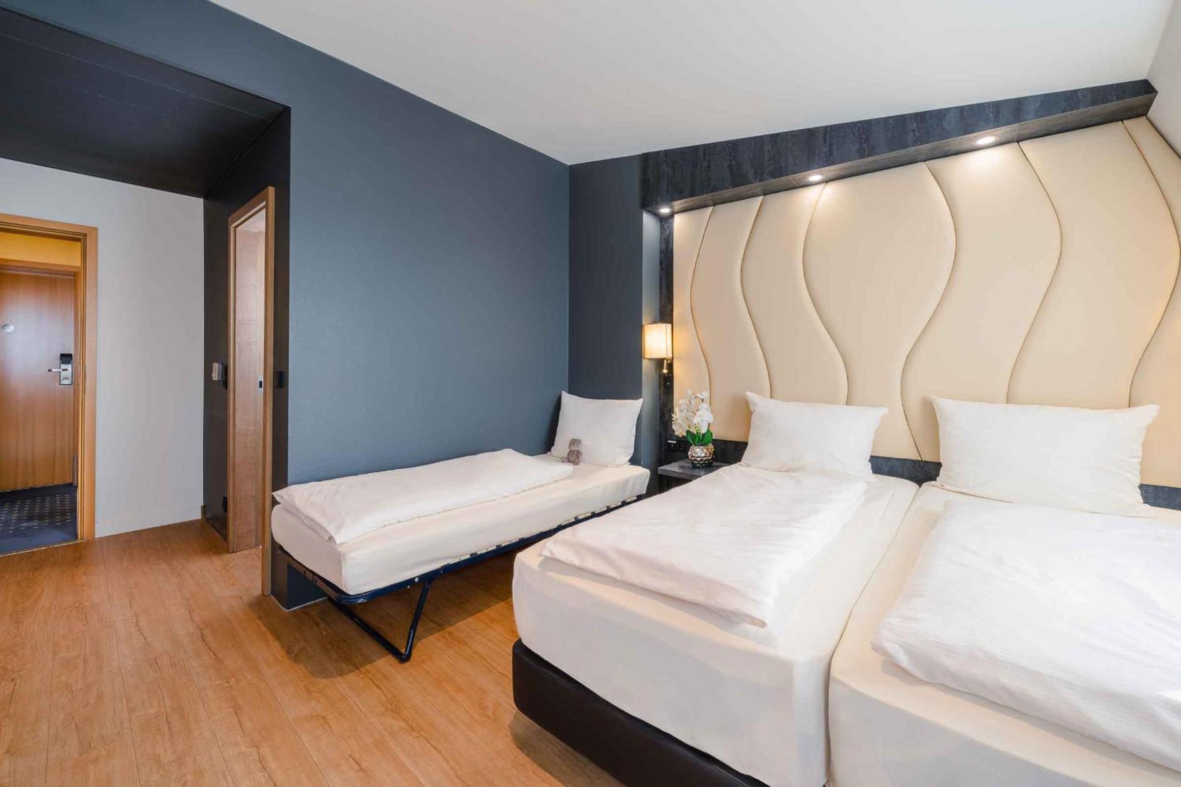 Comfort Triple Room photo 3
