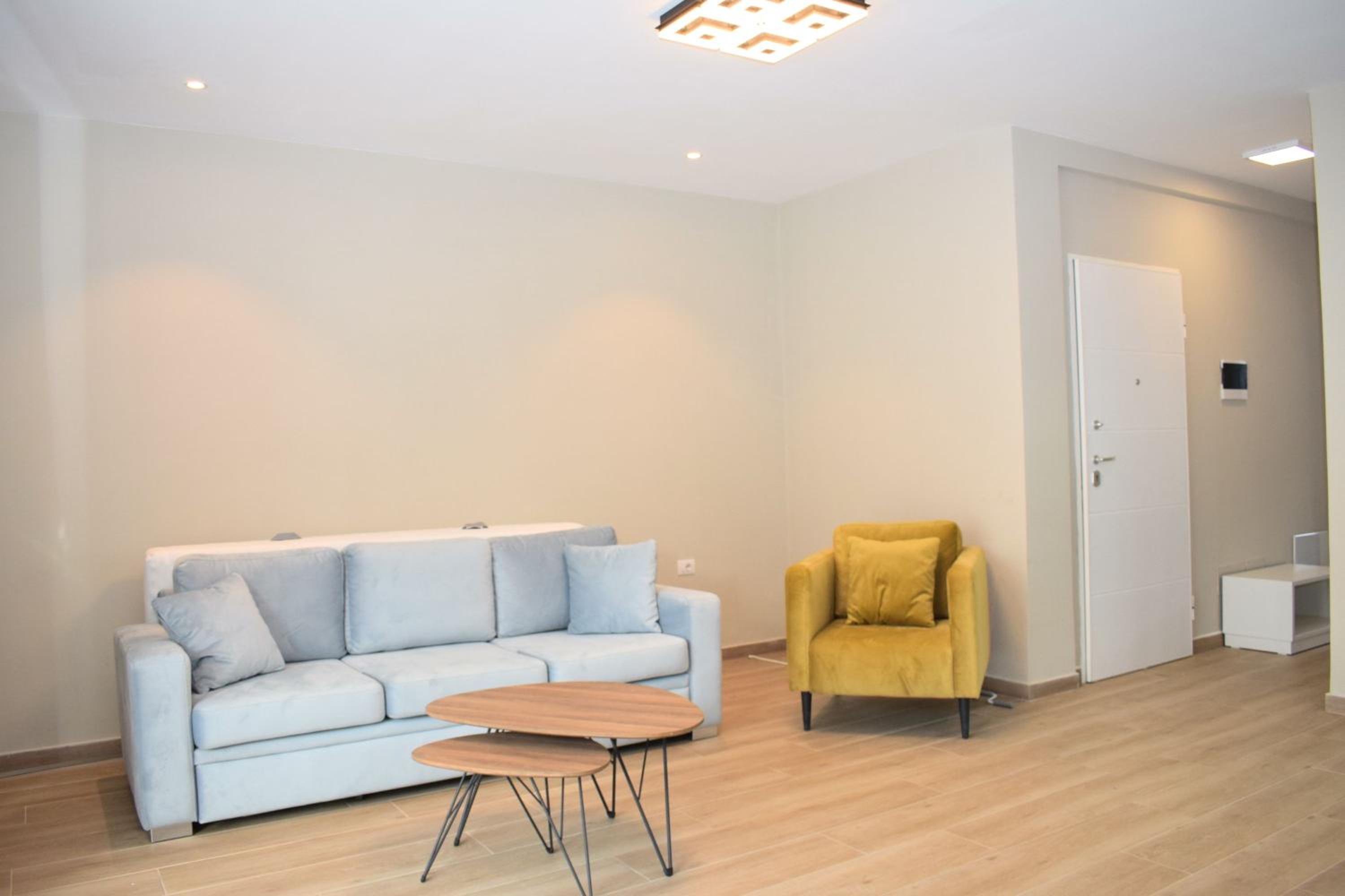 Apartment with Balcony photo 1