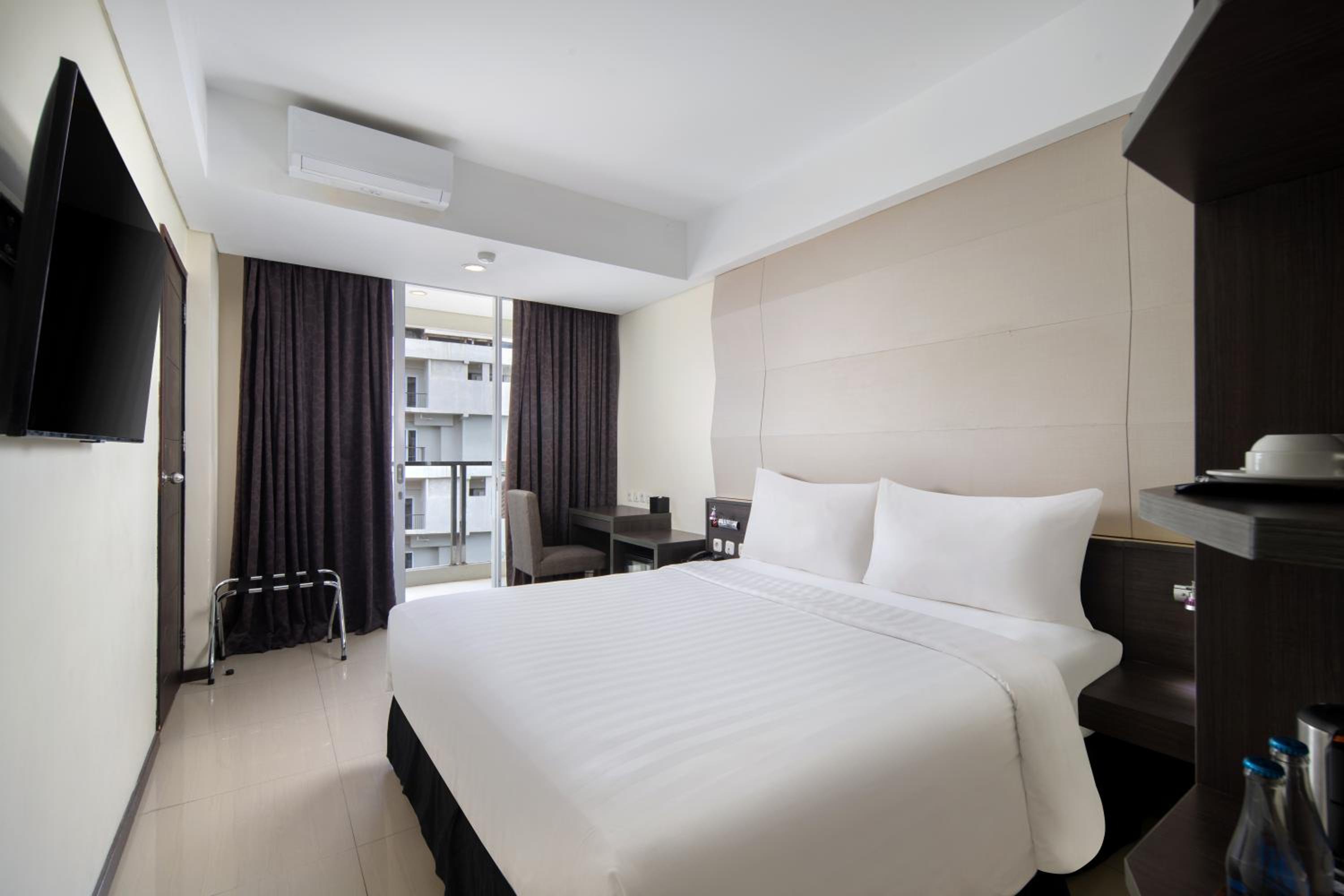 King Room With Balcony