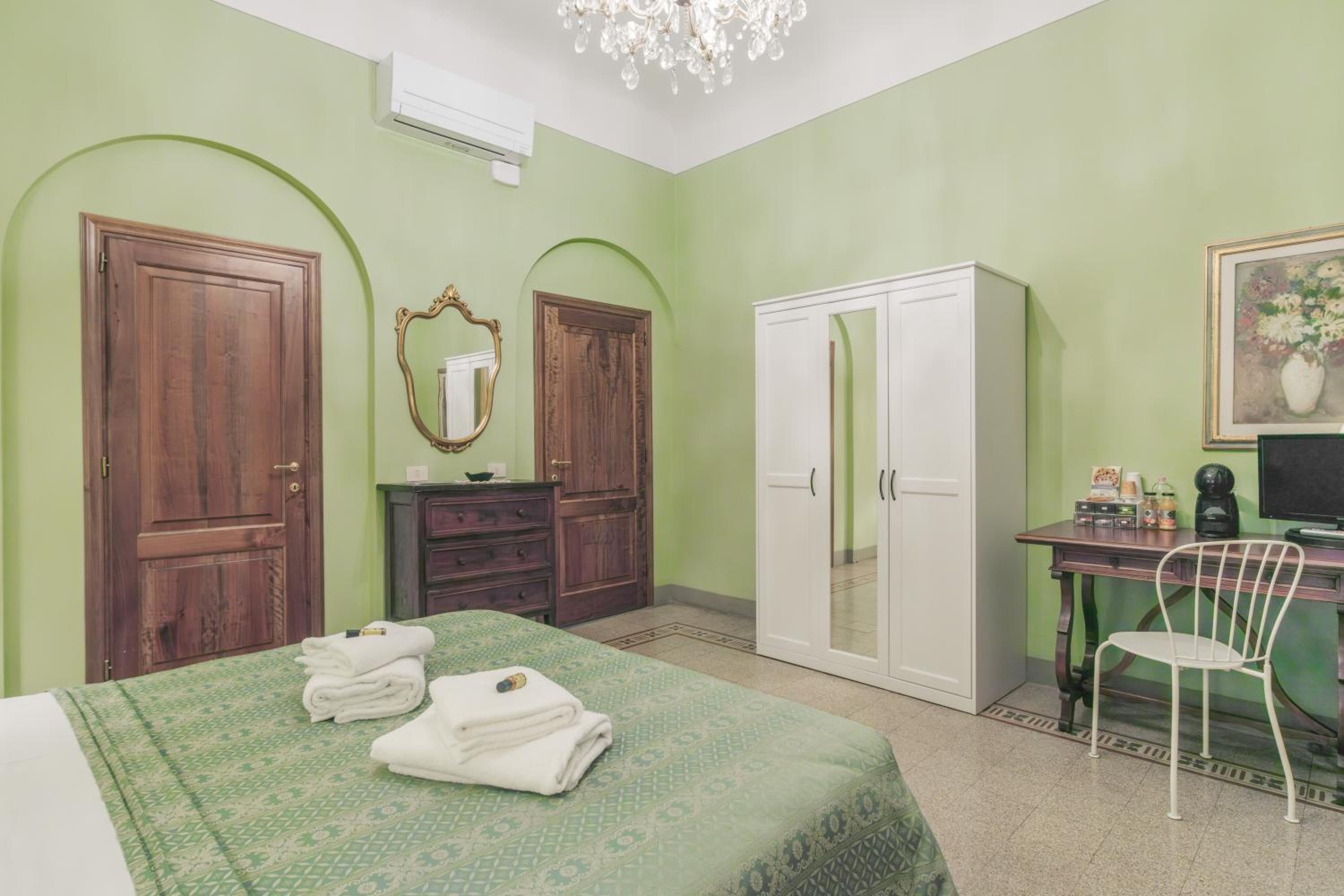 Double Room photo 3