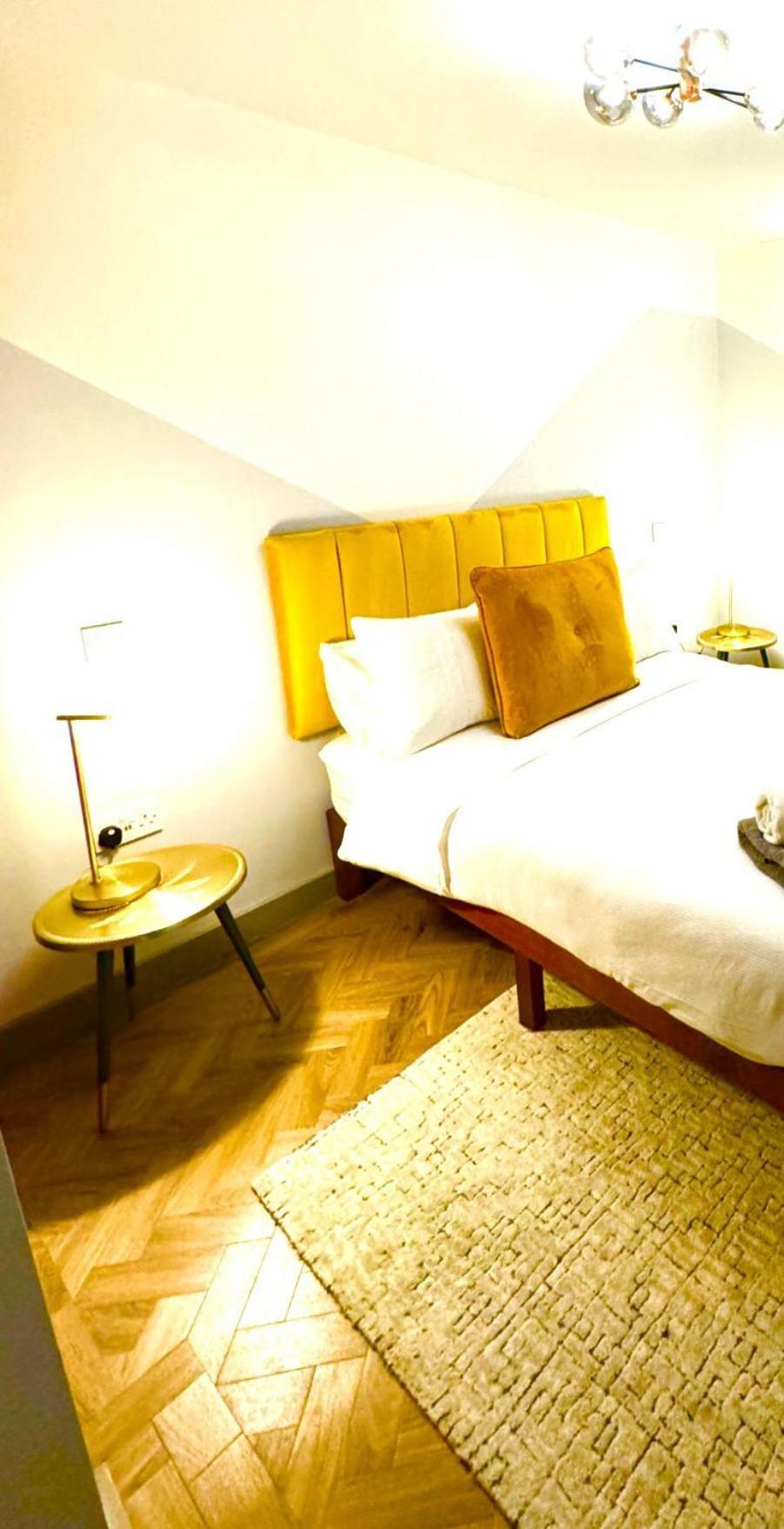 Standard Double Room - Photo 3