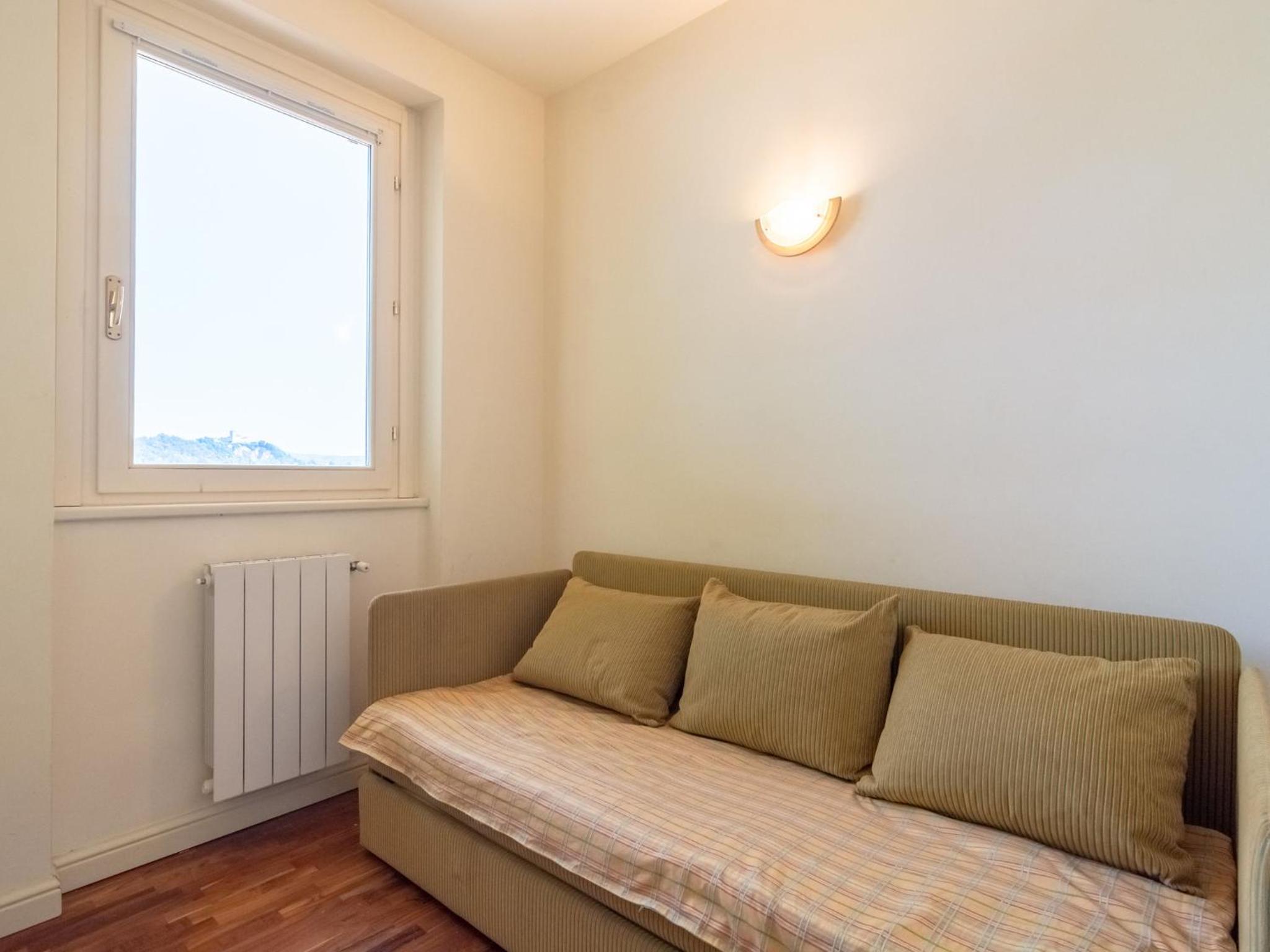 Apartment - Split Level photo 3