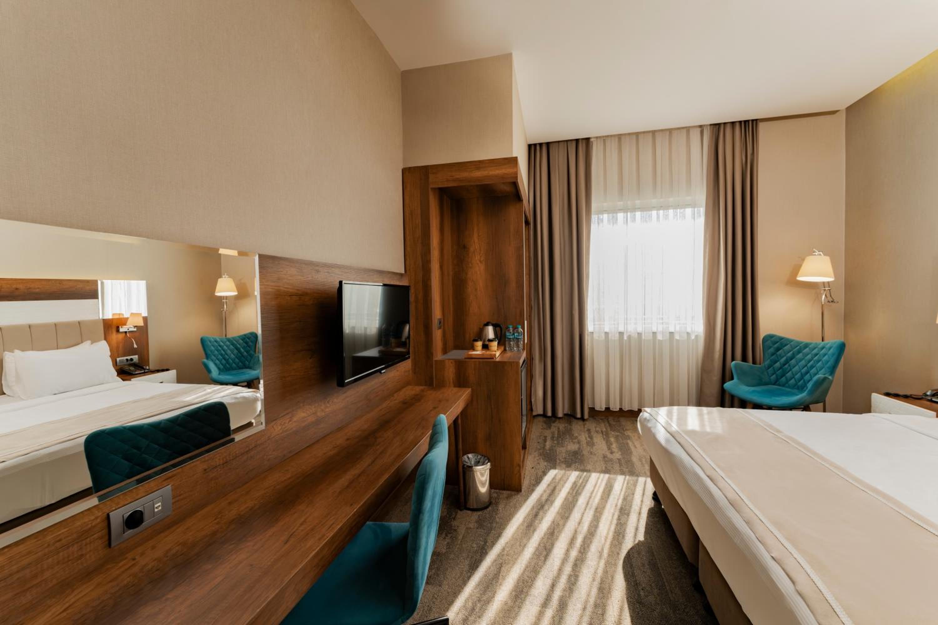Standard Double or Twin Room photo 2