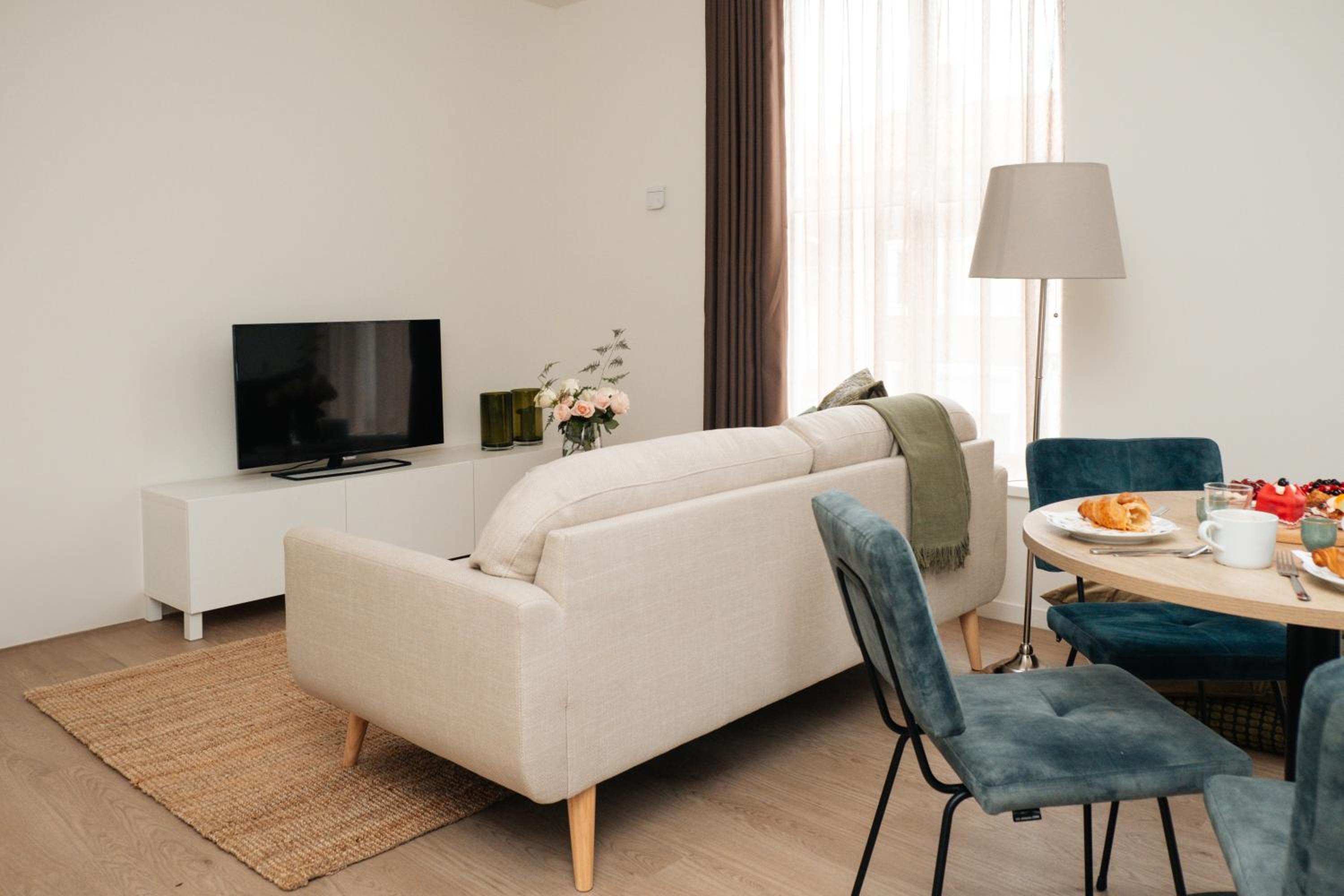Deluxe Apartment