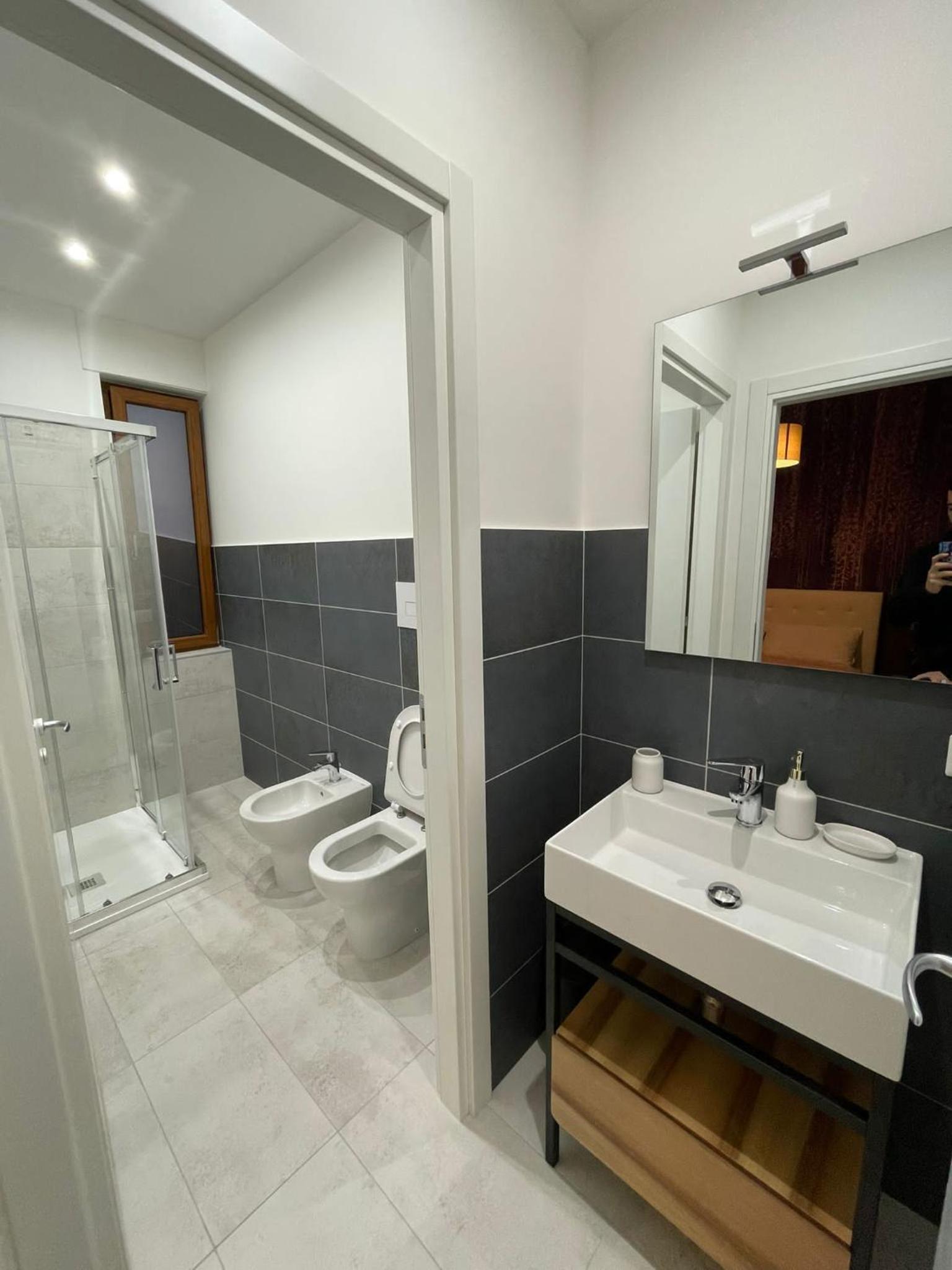 Double Room with Private Bathroom photo 2