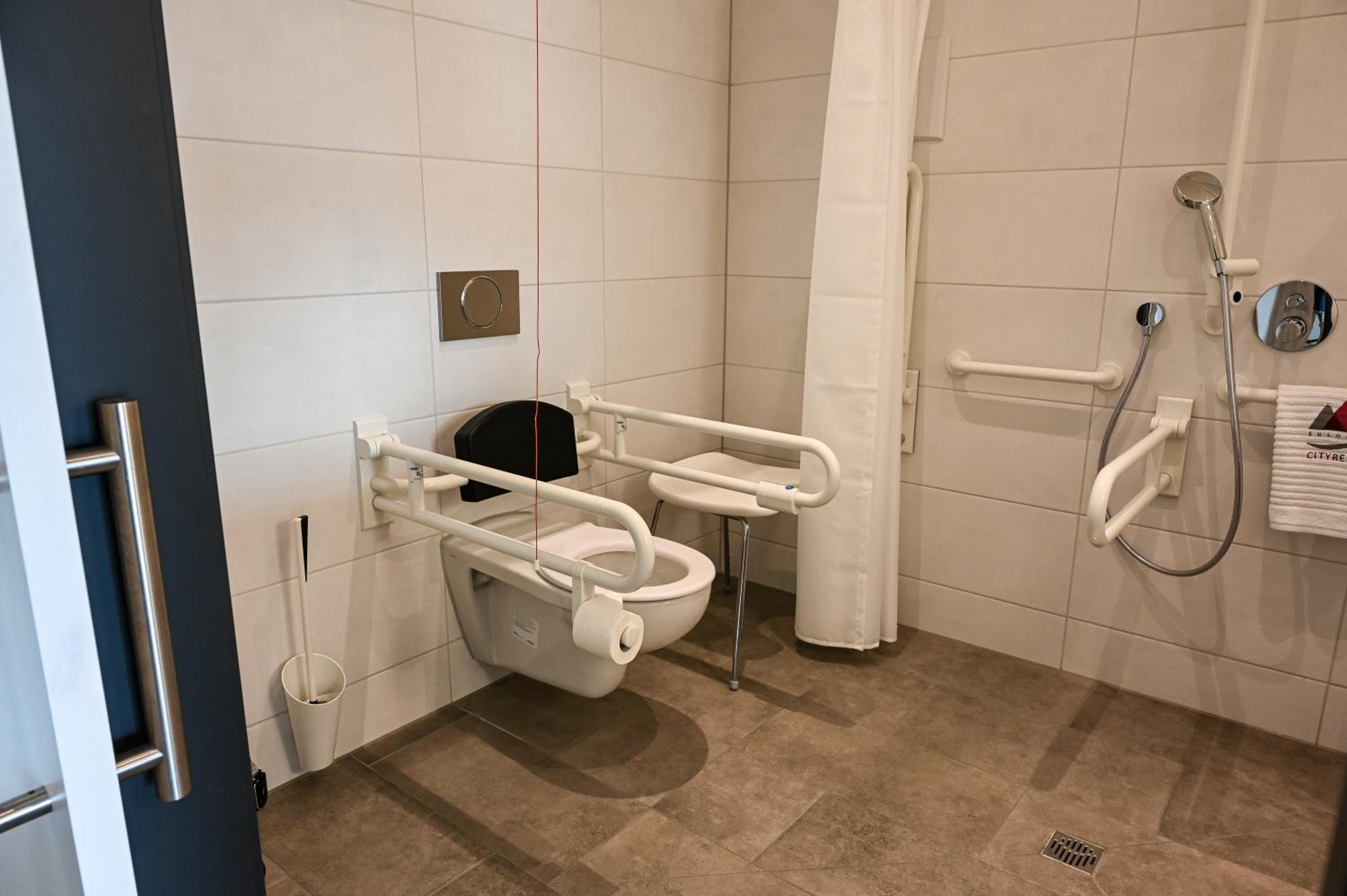 Double Room - Disability Access - Photo 4