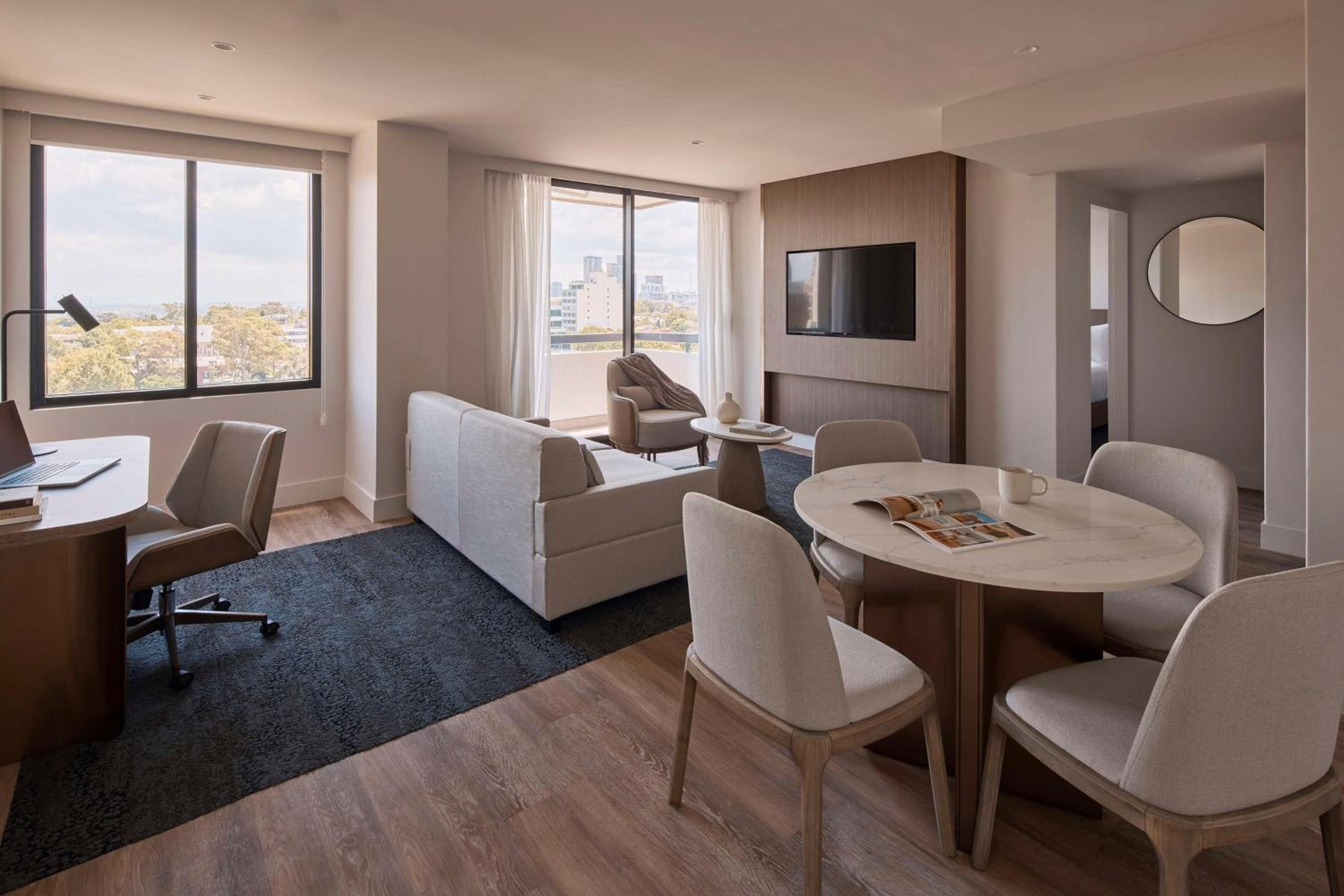 One-Bedroom King Suite