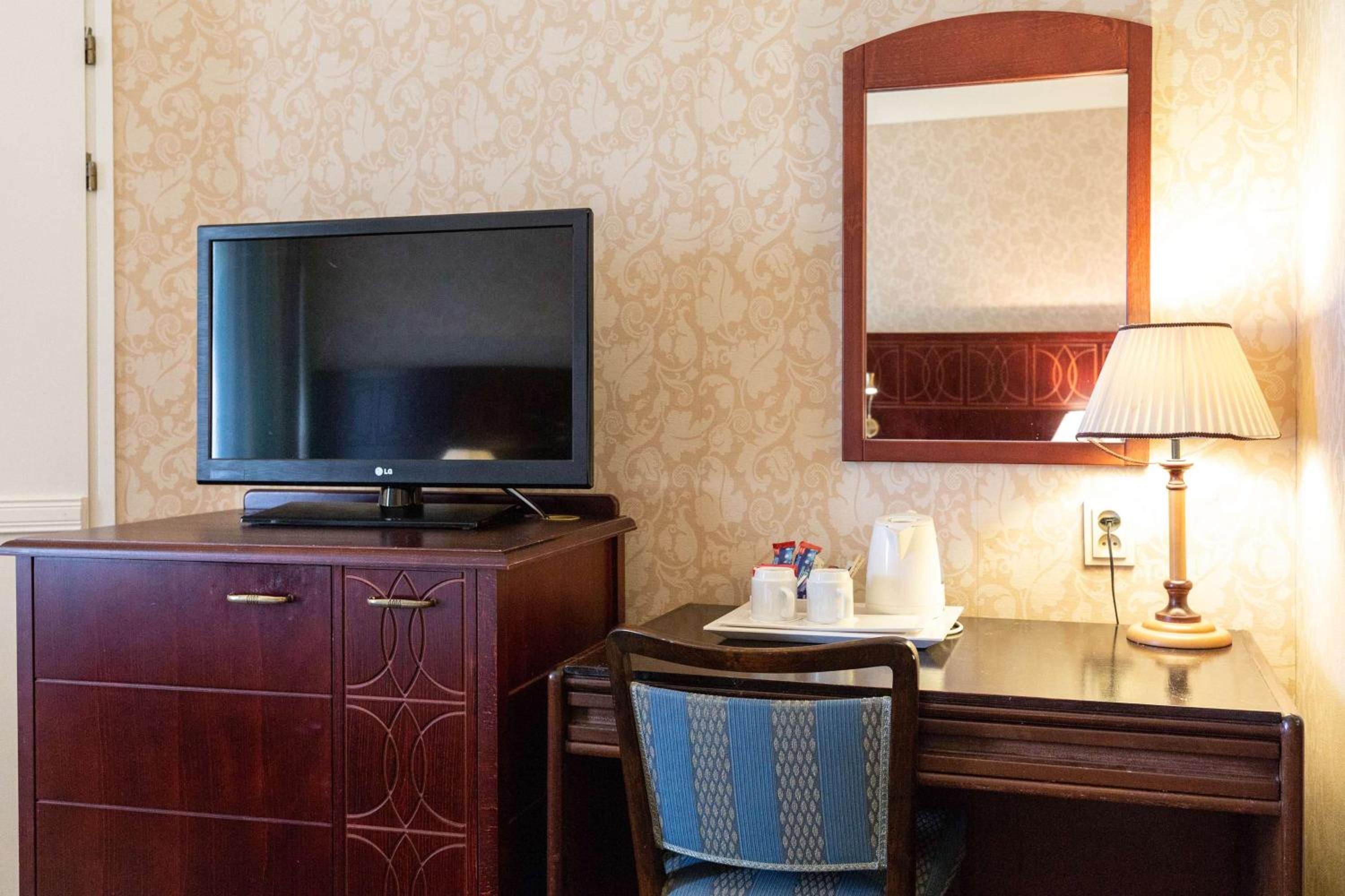 Superior Queen Room - Castle Building - Photo 4
