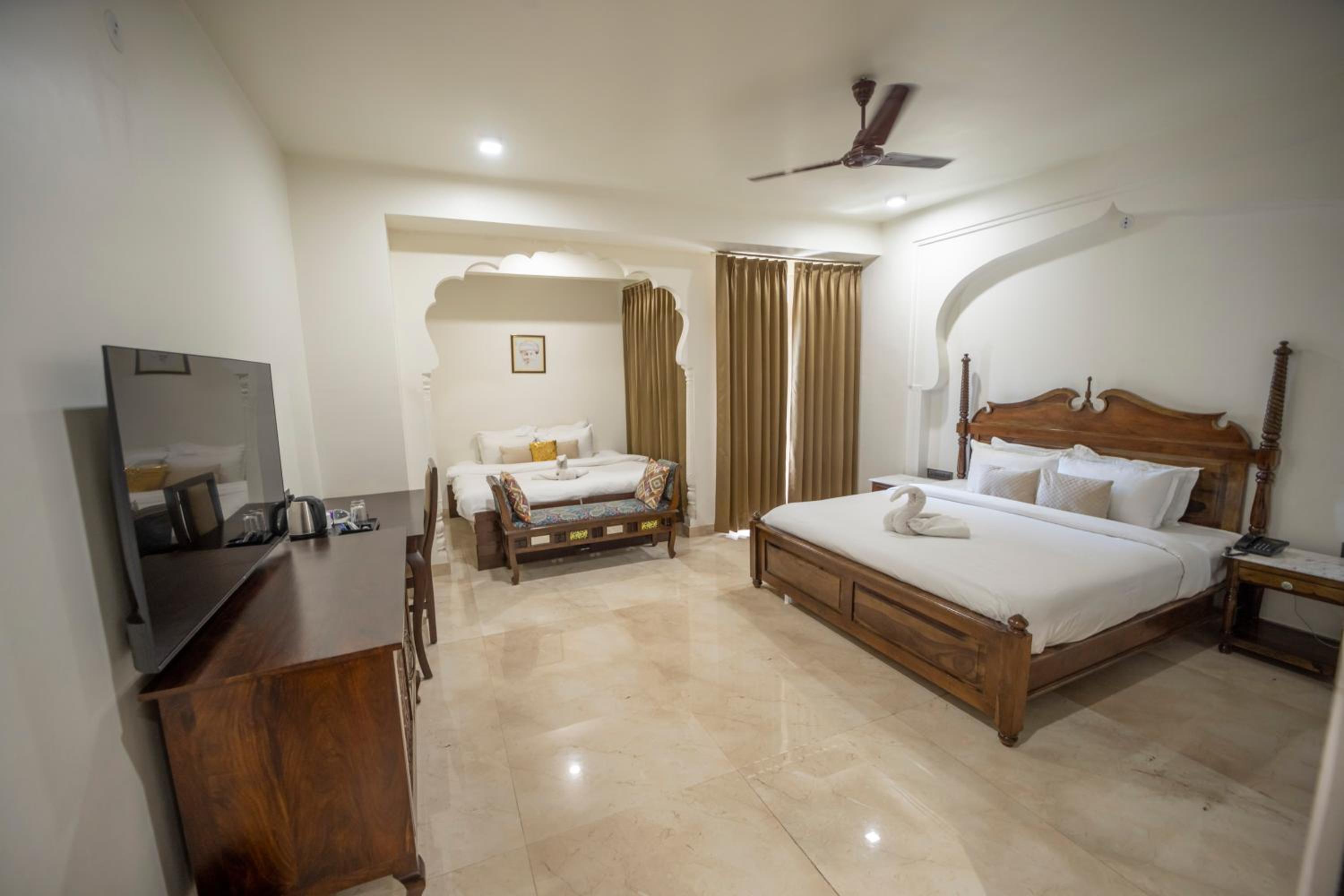Quadruple Room - Photo 1
