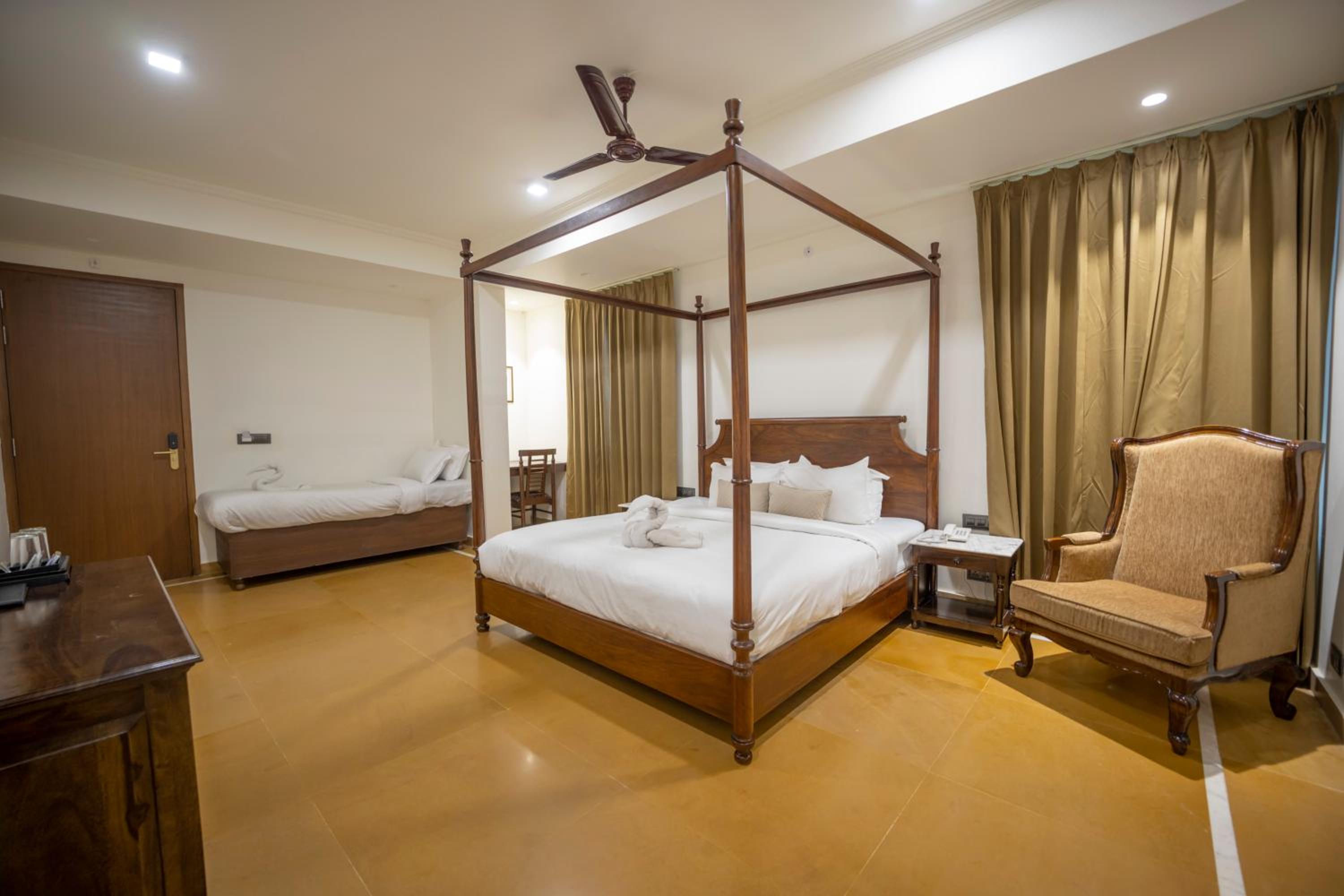 Triple Room - Photo 5