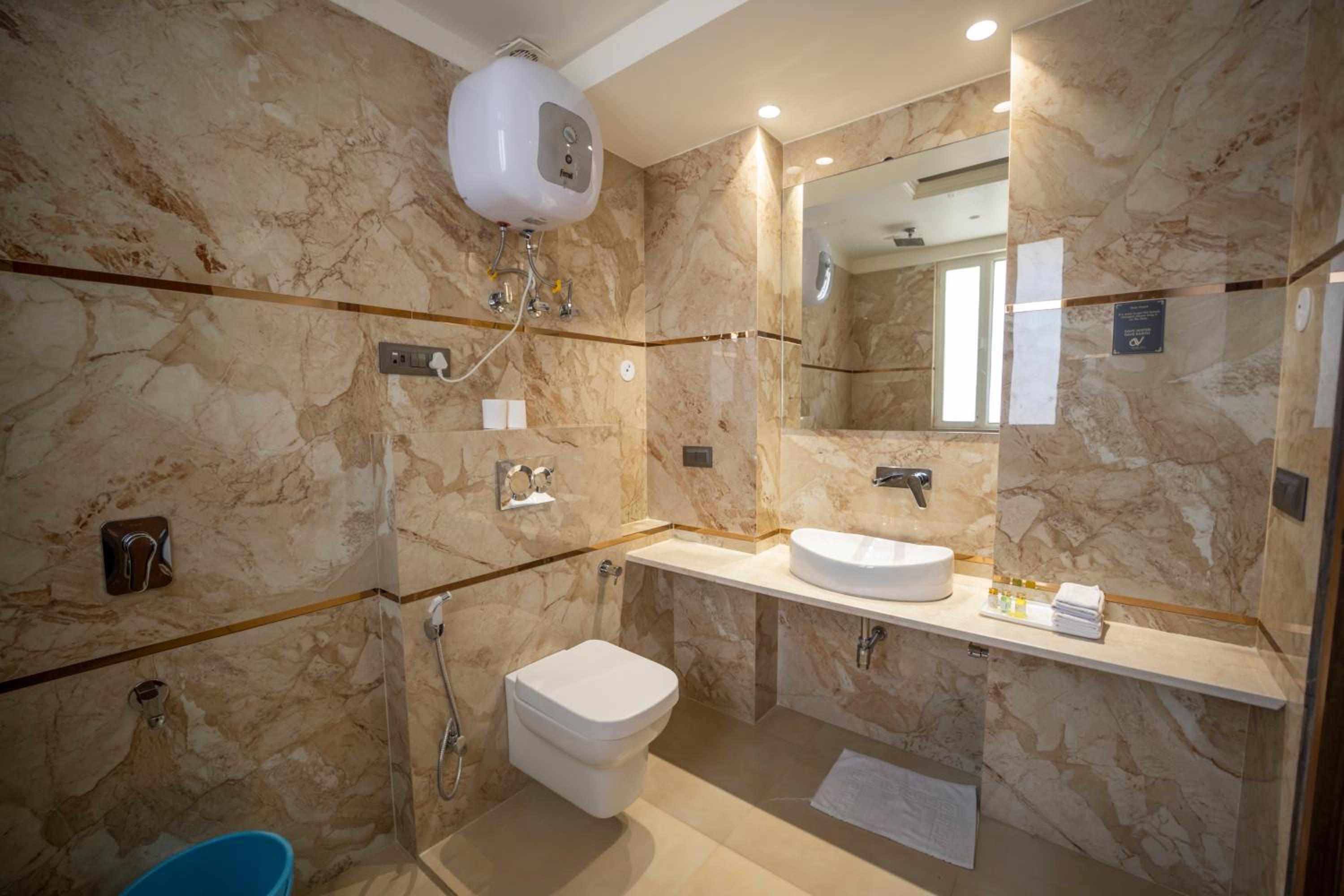 Twin Room - Photo 7