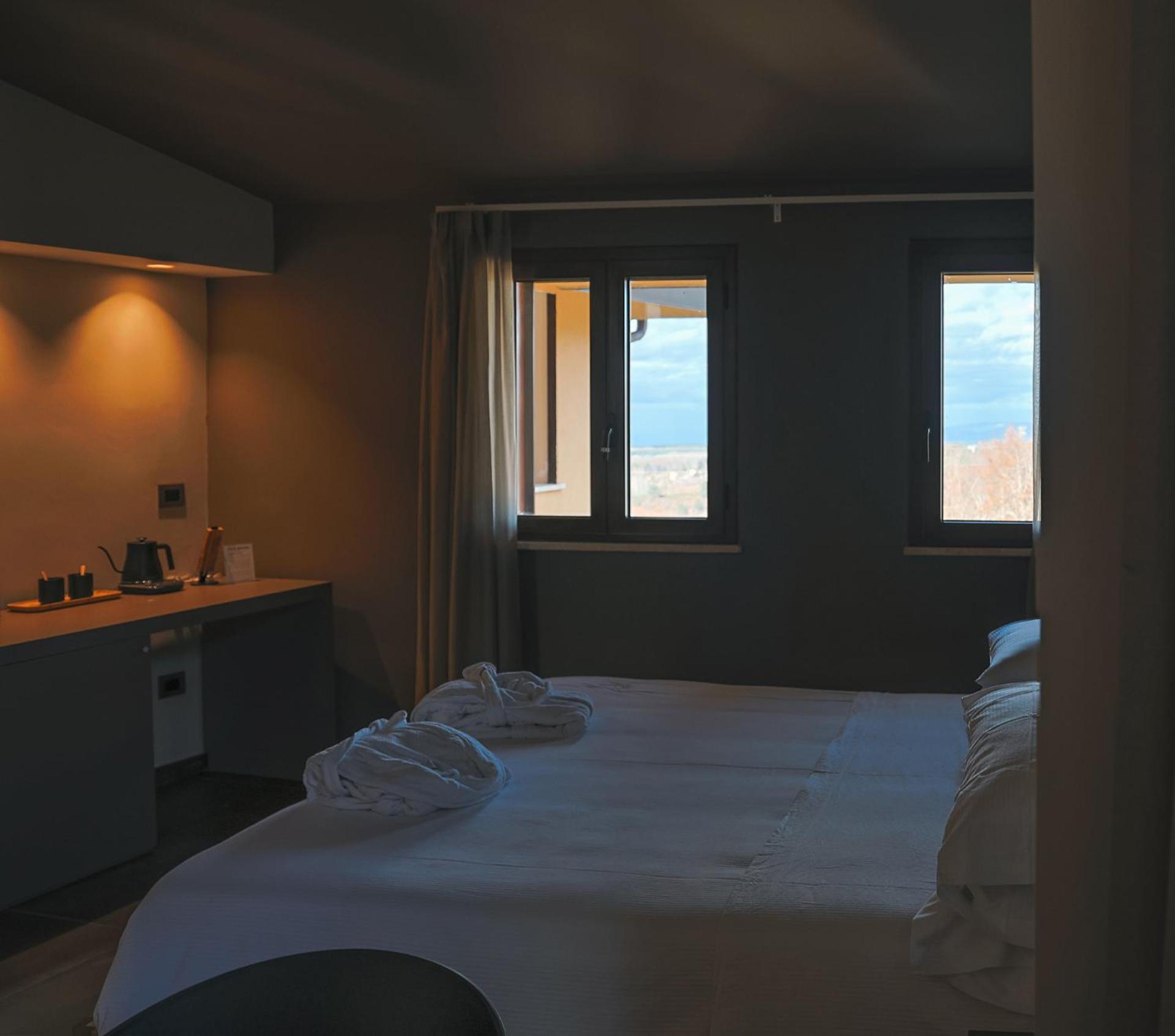 Suite with Spa Bath - Photo 1