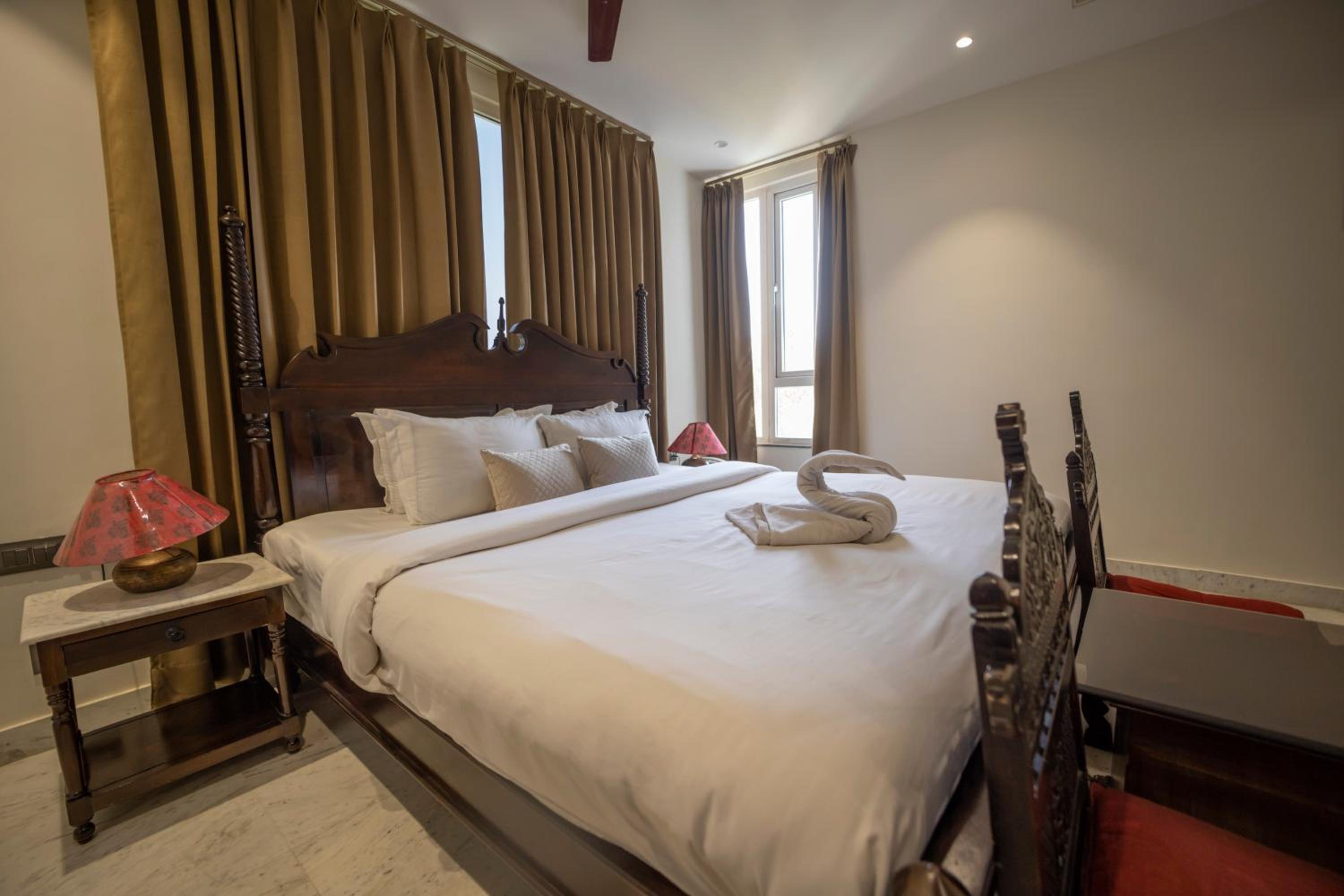 Deluxe Double or Twin Room - Photo 5