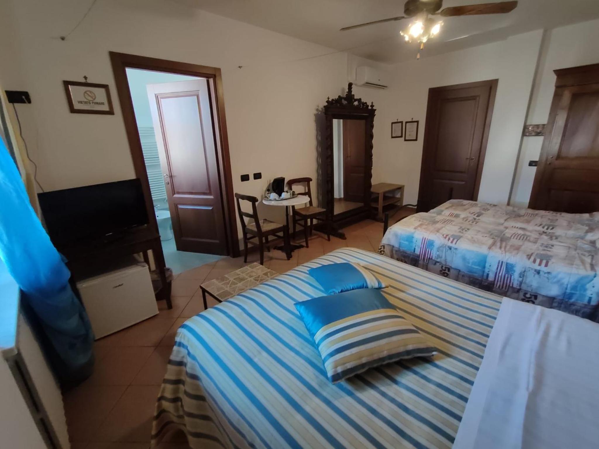 Suite (4 Adults) photo 1