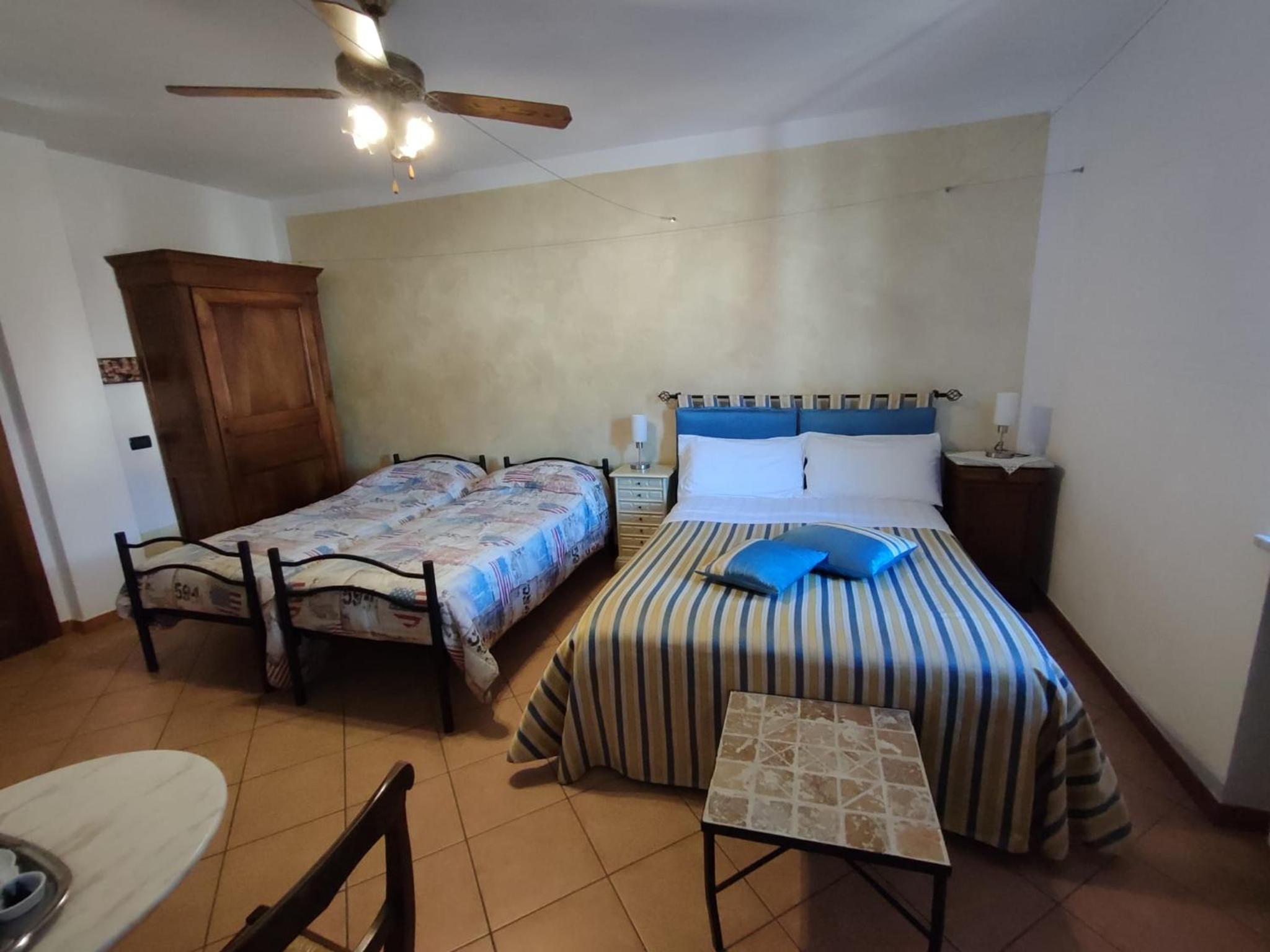 Suite (4 Adults) photo 2