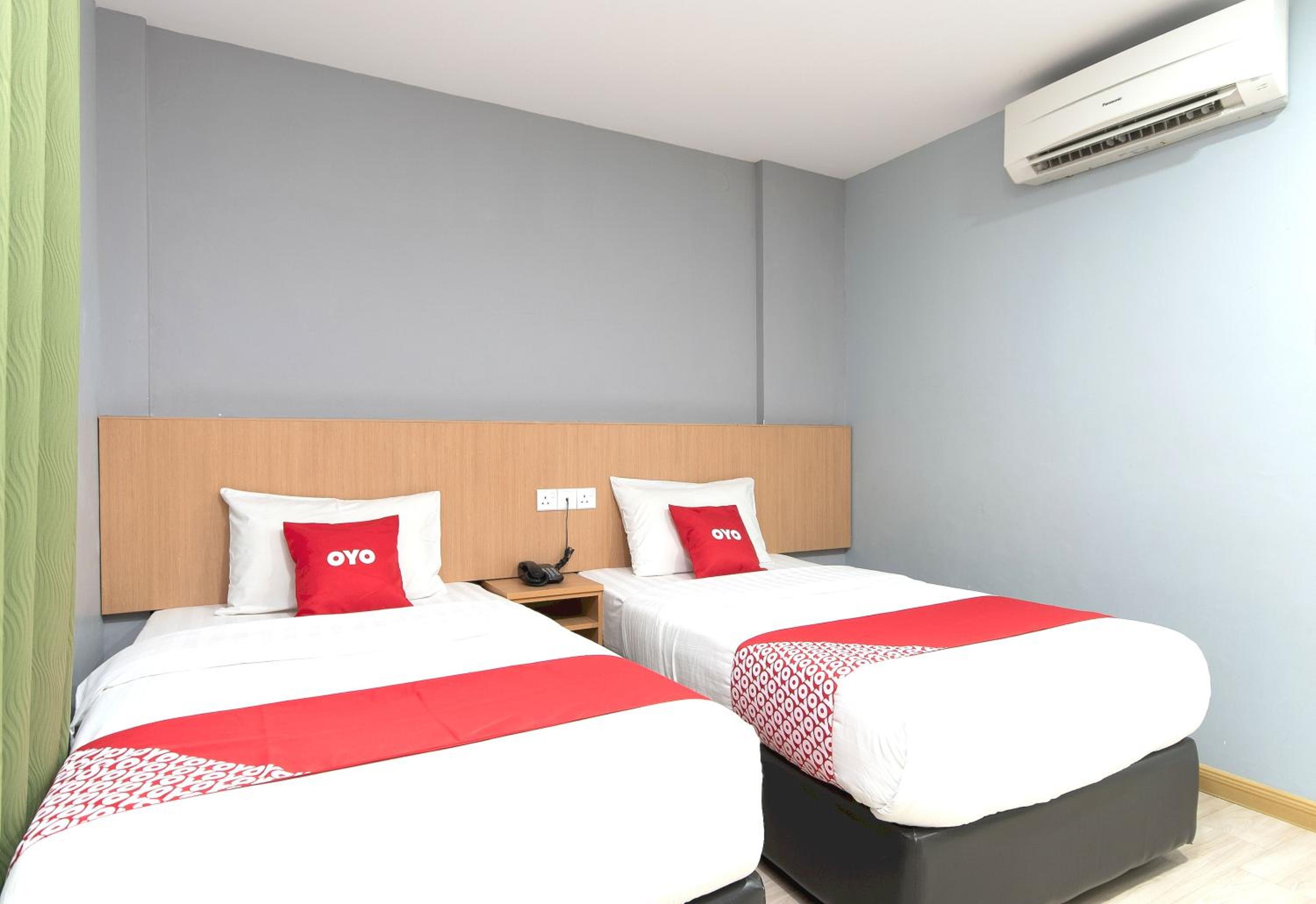 Deluxe Twin Room photo 2