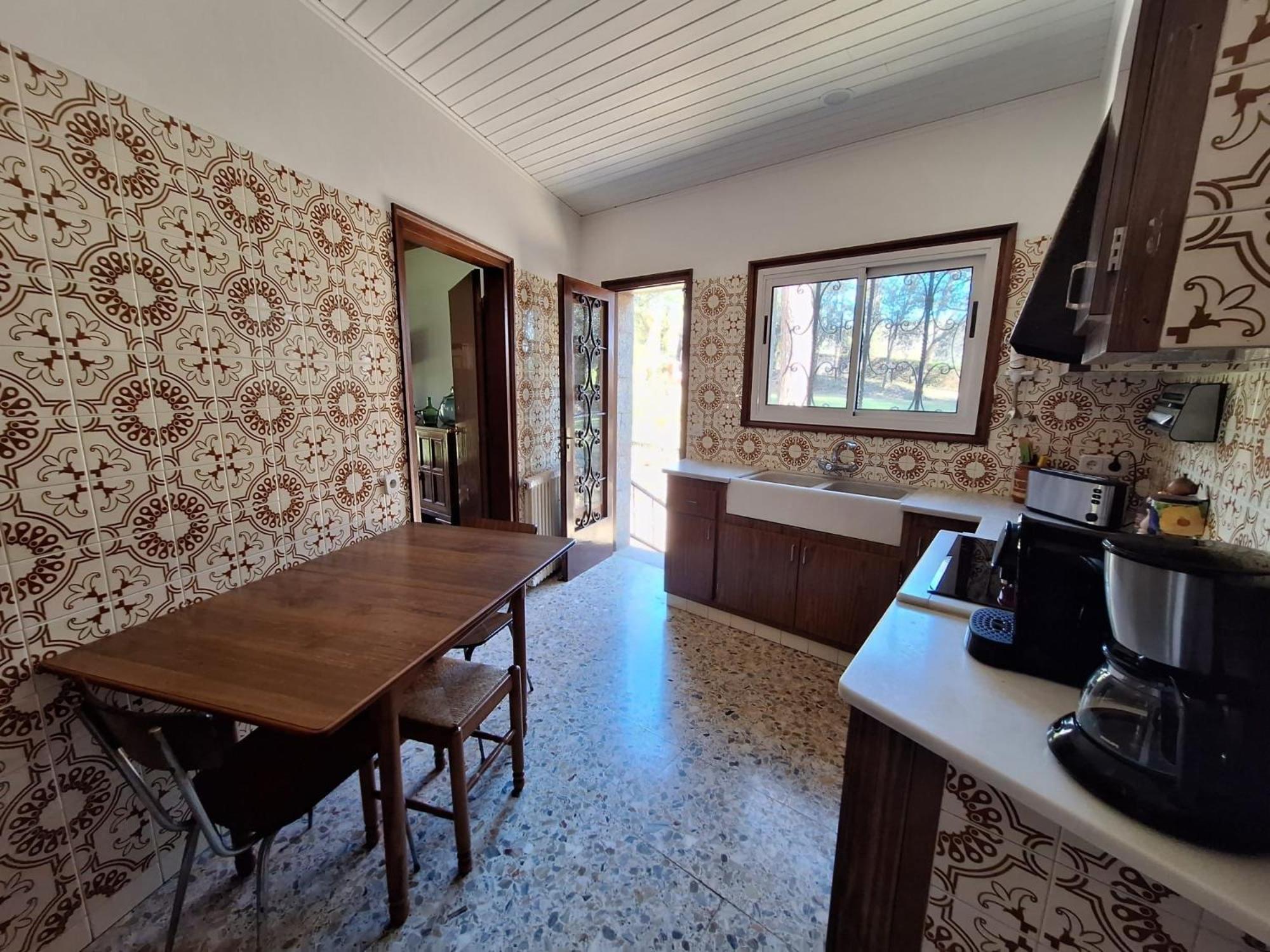 Three-Bedroom House photo 3