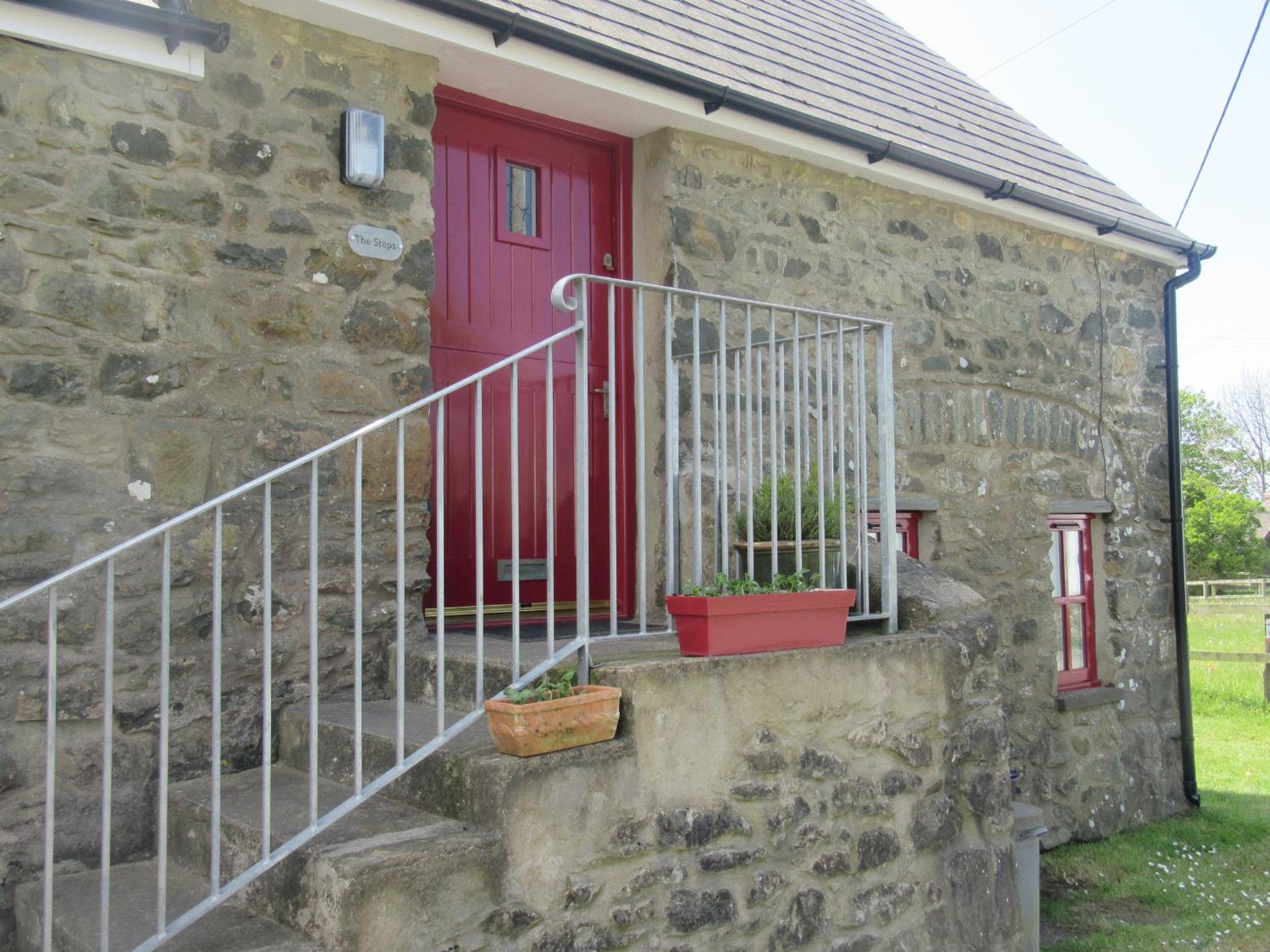 Two-Bedroom House photo 2
