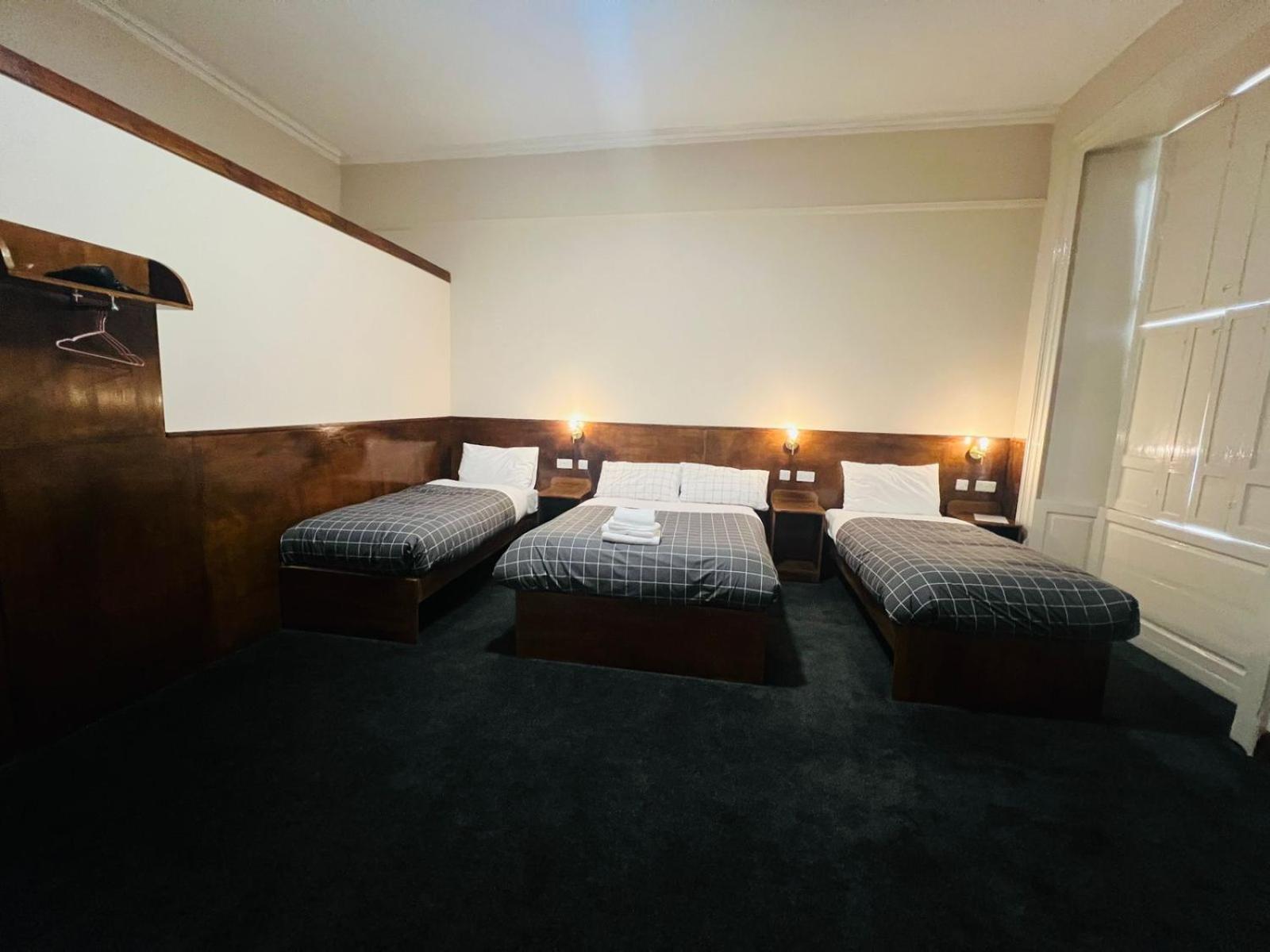 Quadruple Room - Photo 4