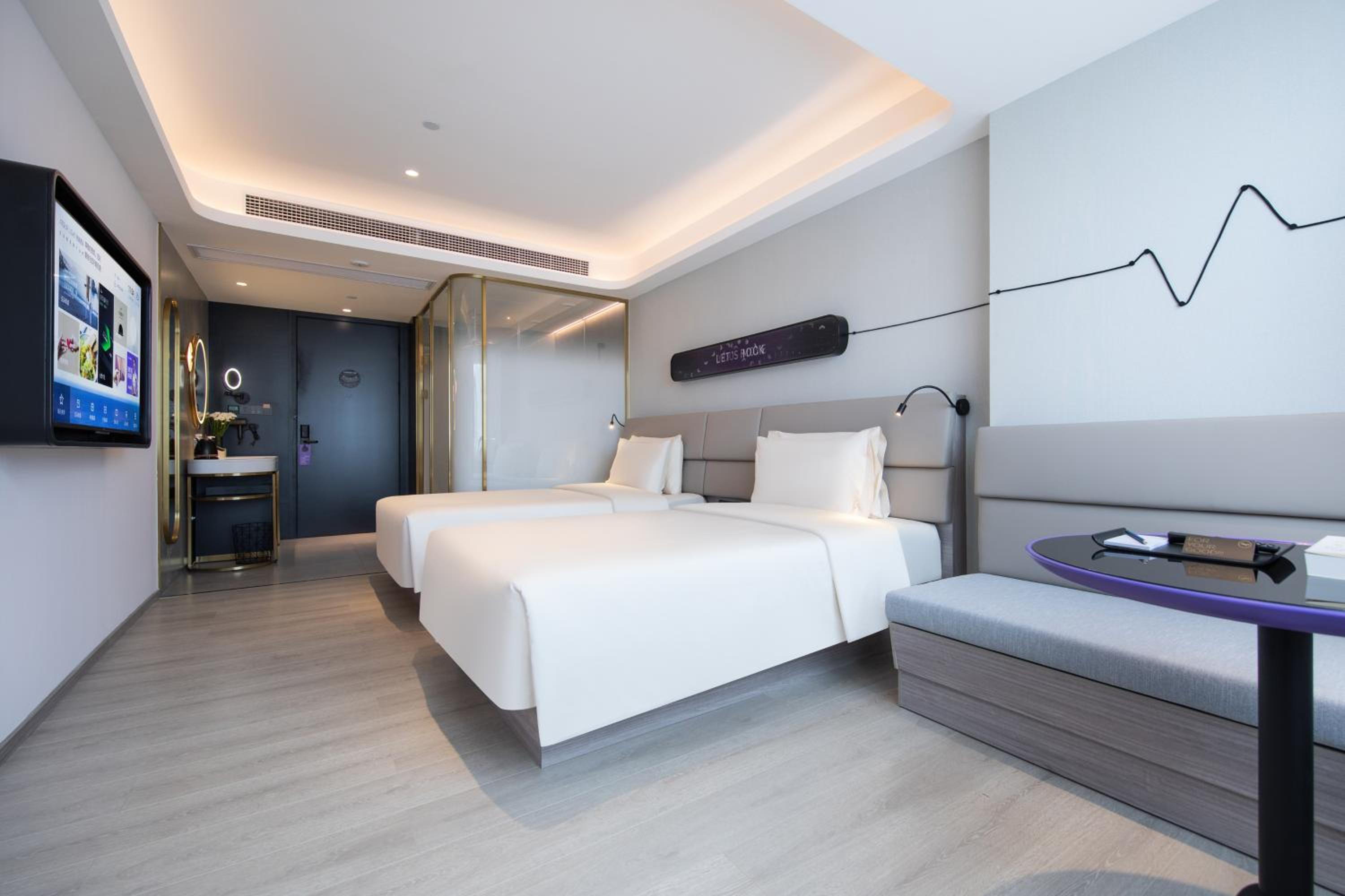 Enjoy Twin Room photo 3