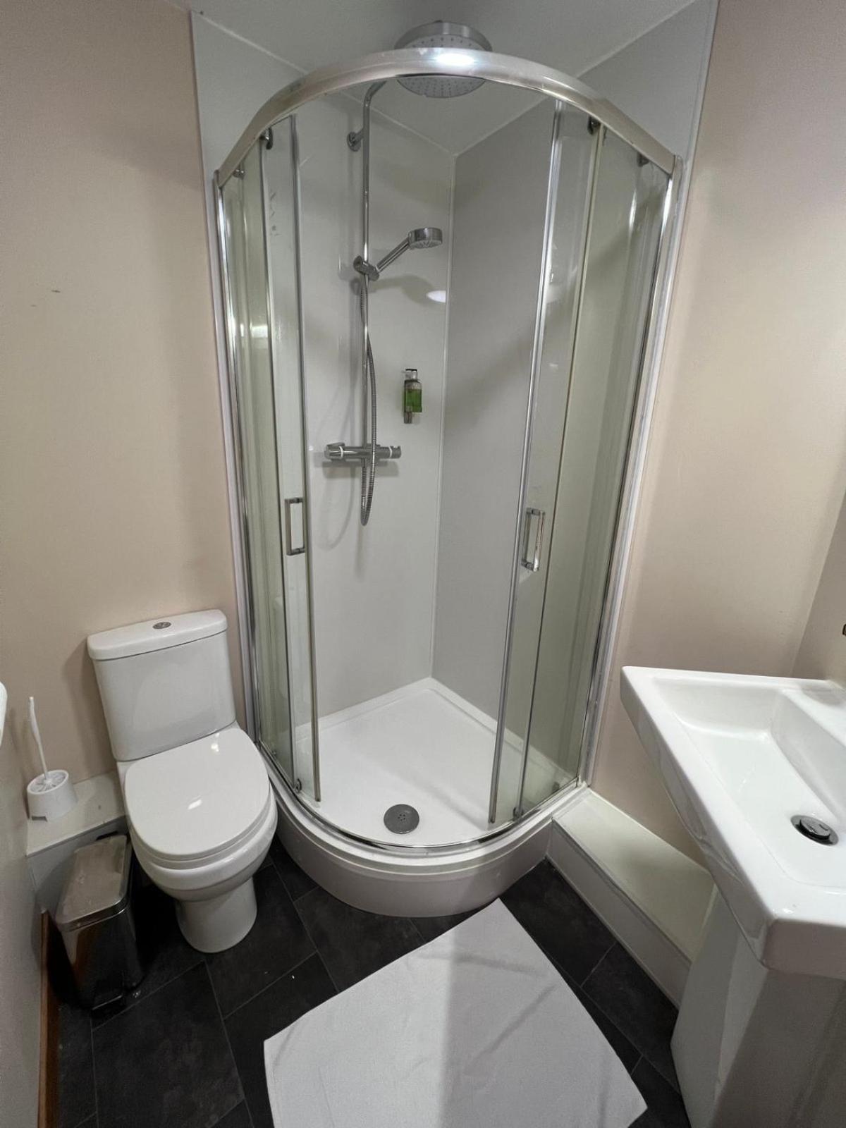Quadruple Room - Photo 5
