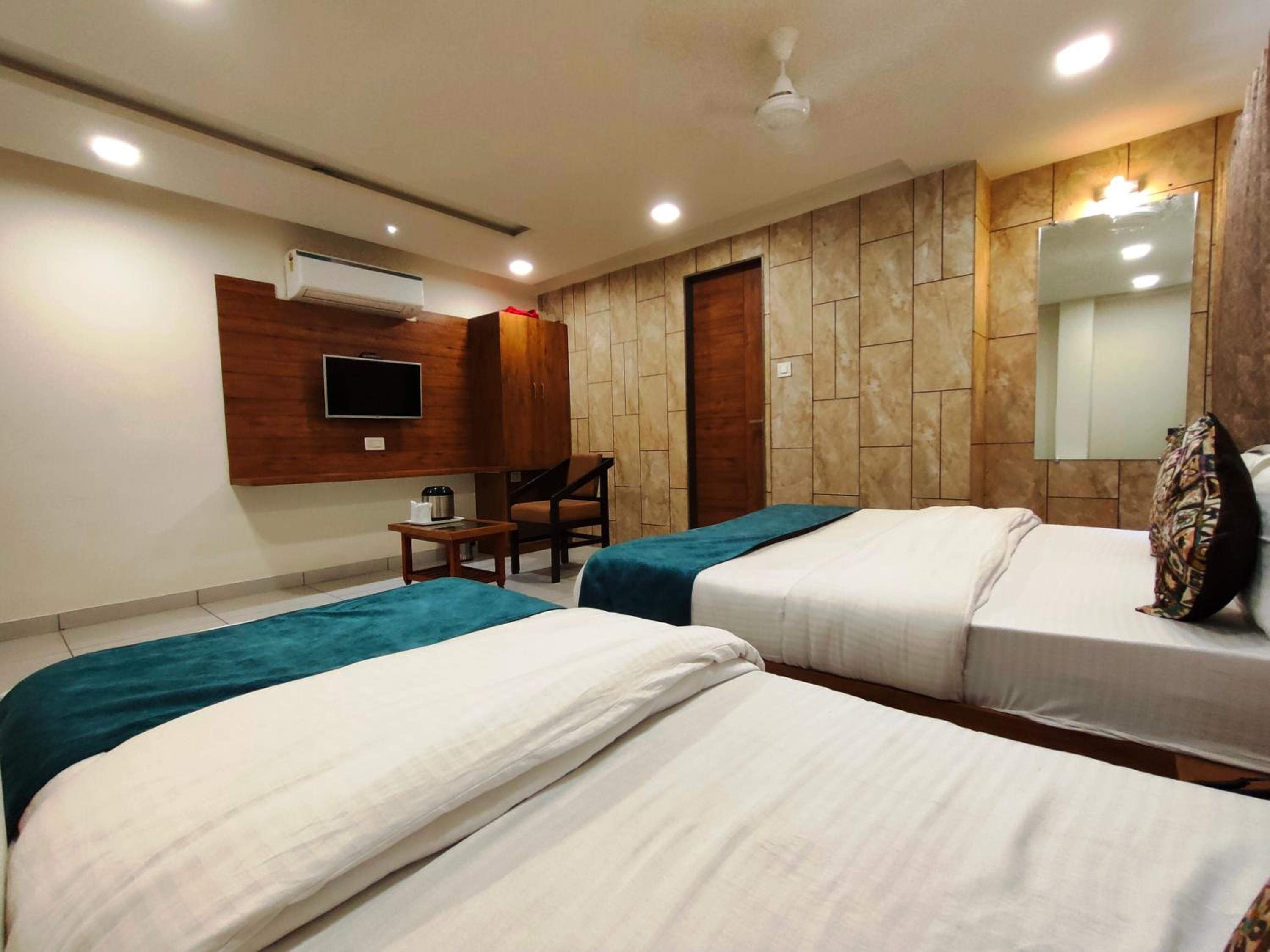 Executive Triple Room - Photo 3
