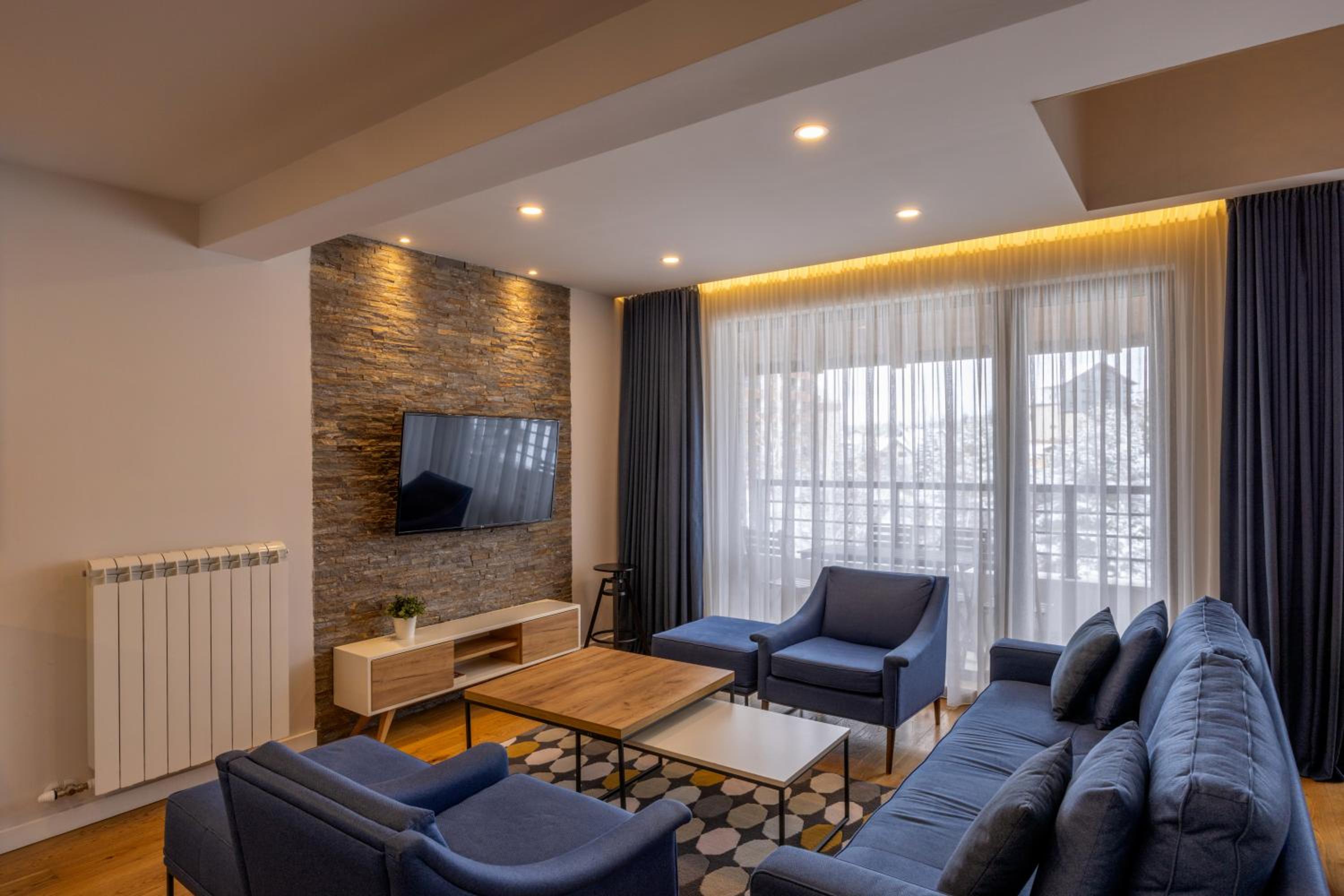 Duplex Two-Bedroom Apartment - Photo 6