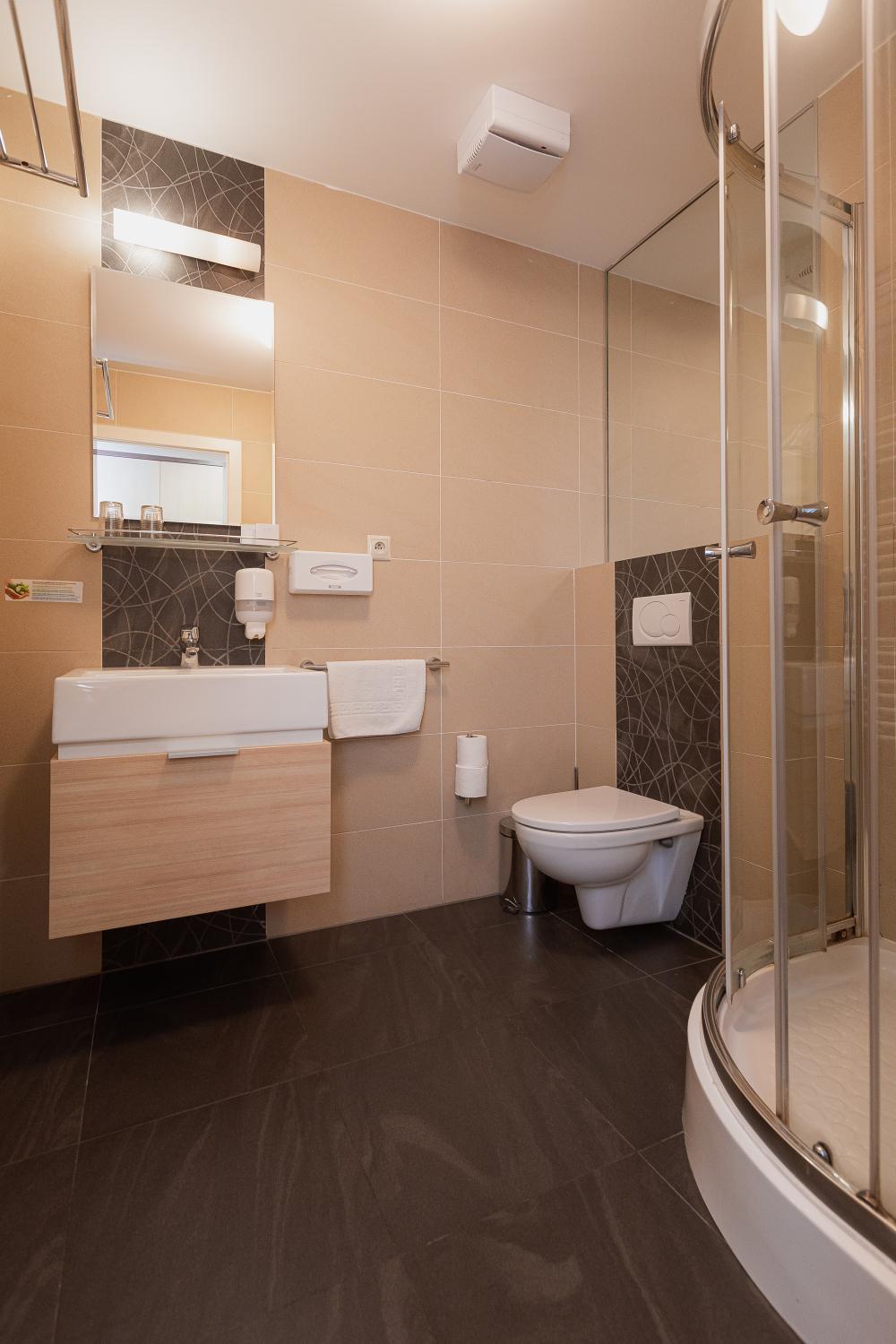 Double or Twin Room with Balcony photo 2