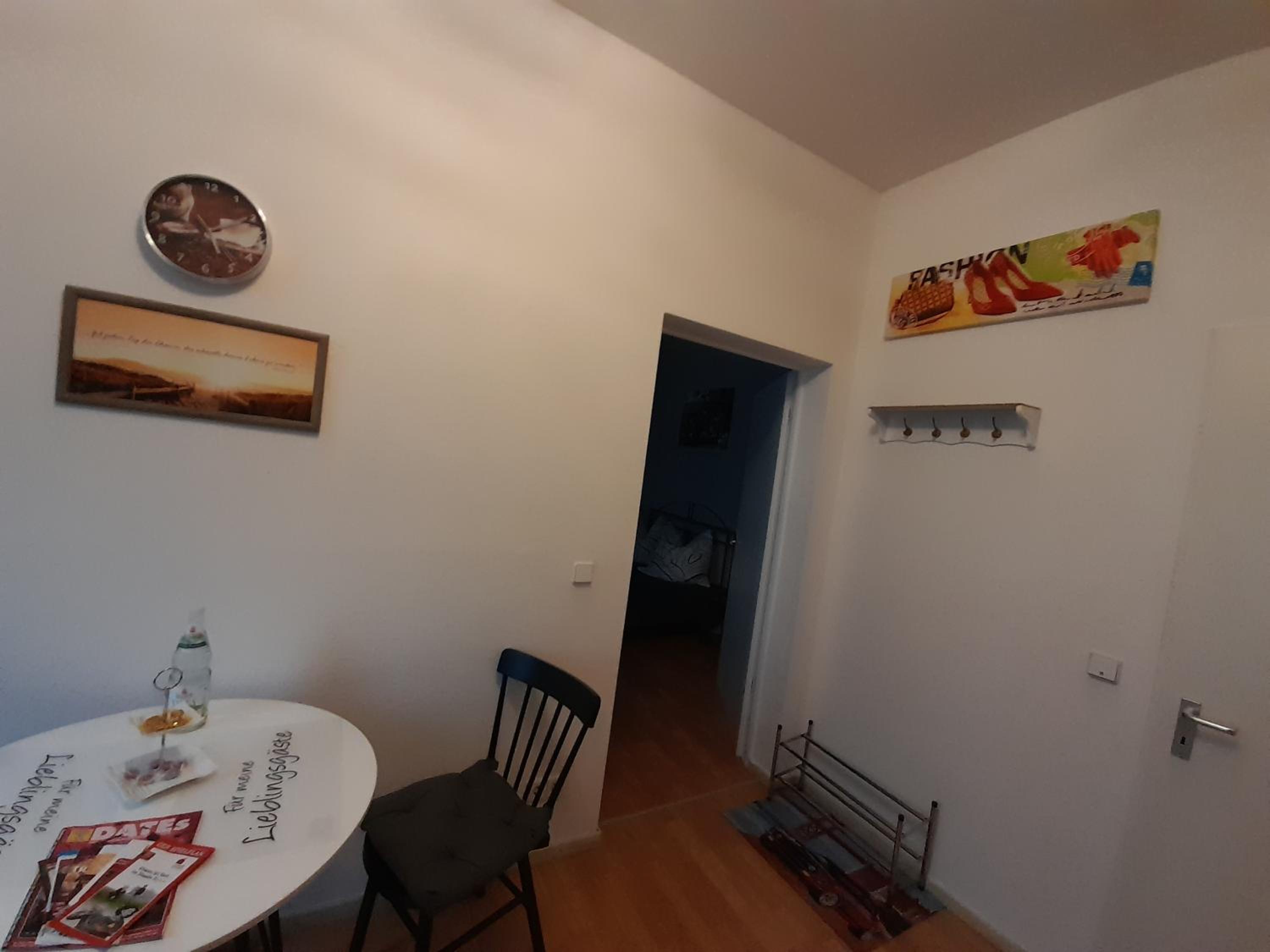 One-Bedroom Apartment photo 1