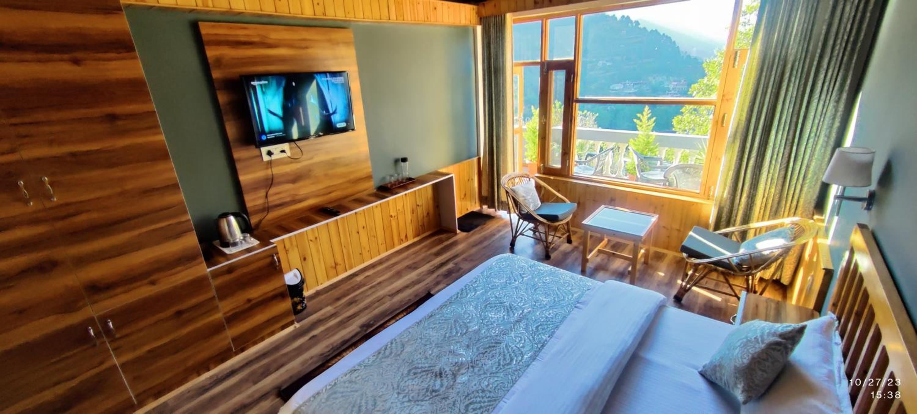 Double Room with Mountain View - Photo 13