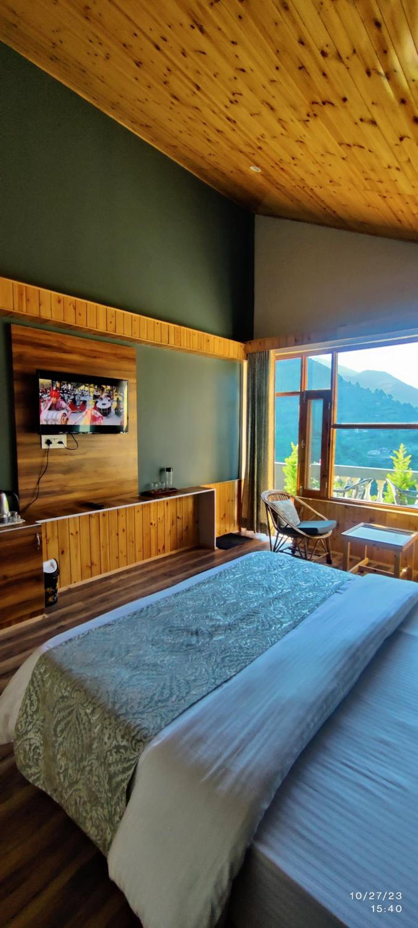 Double Room with Mountain View - Photo 15