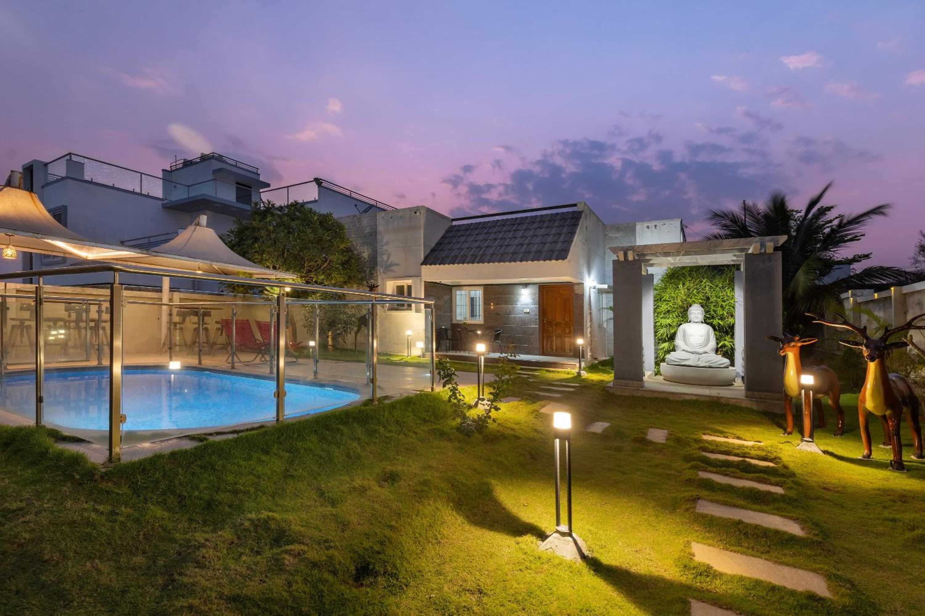 Villa photo 3