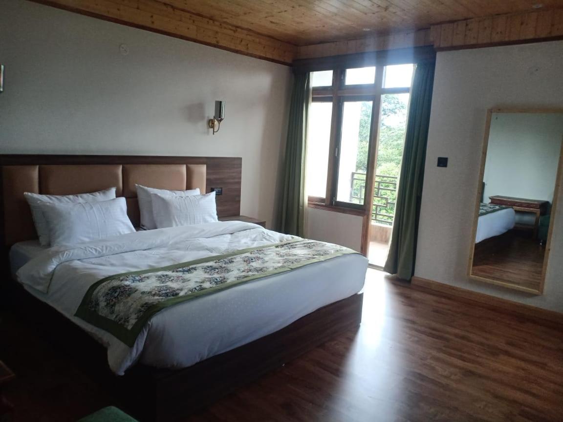 Standard Double Room photo 3