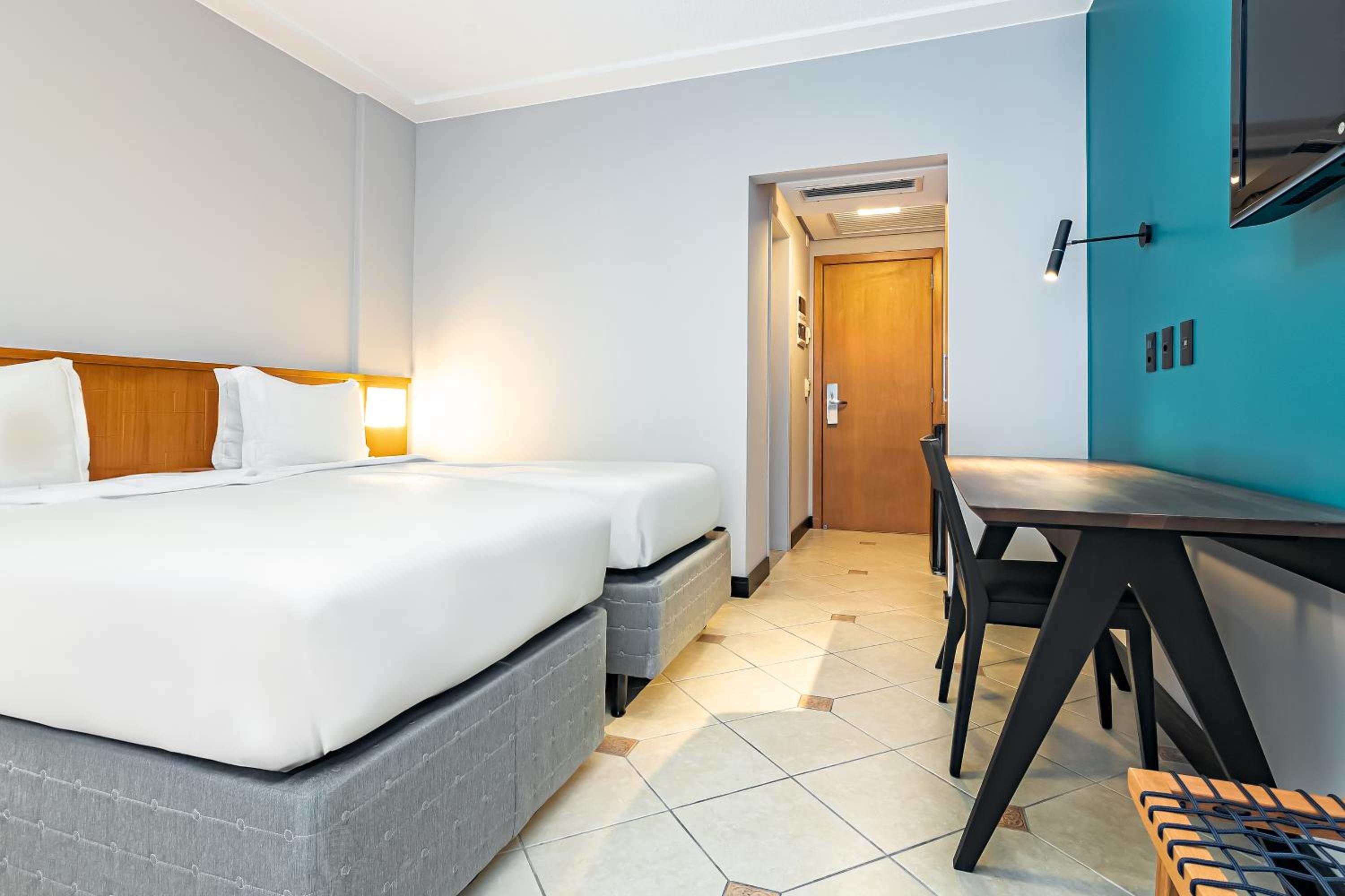 Standard Apartment with Two Single Beds - Photo 9