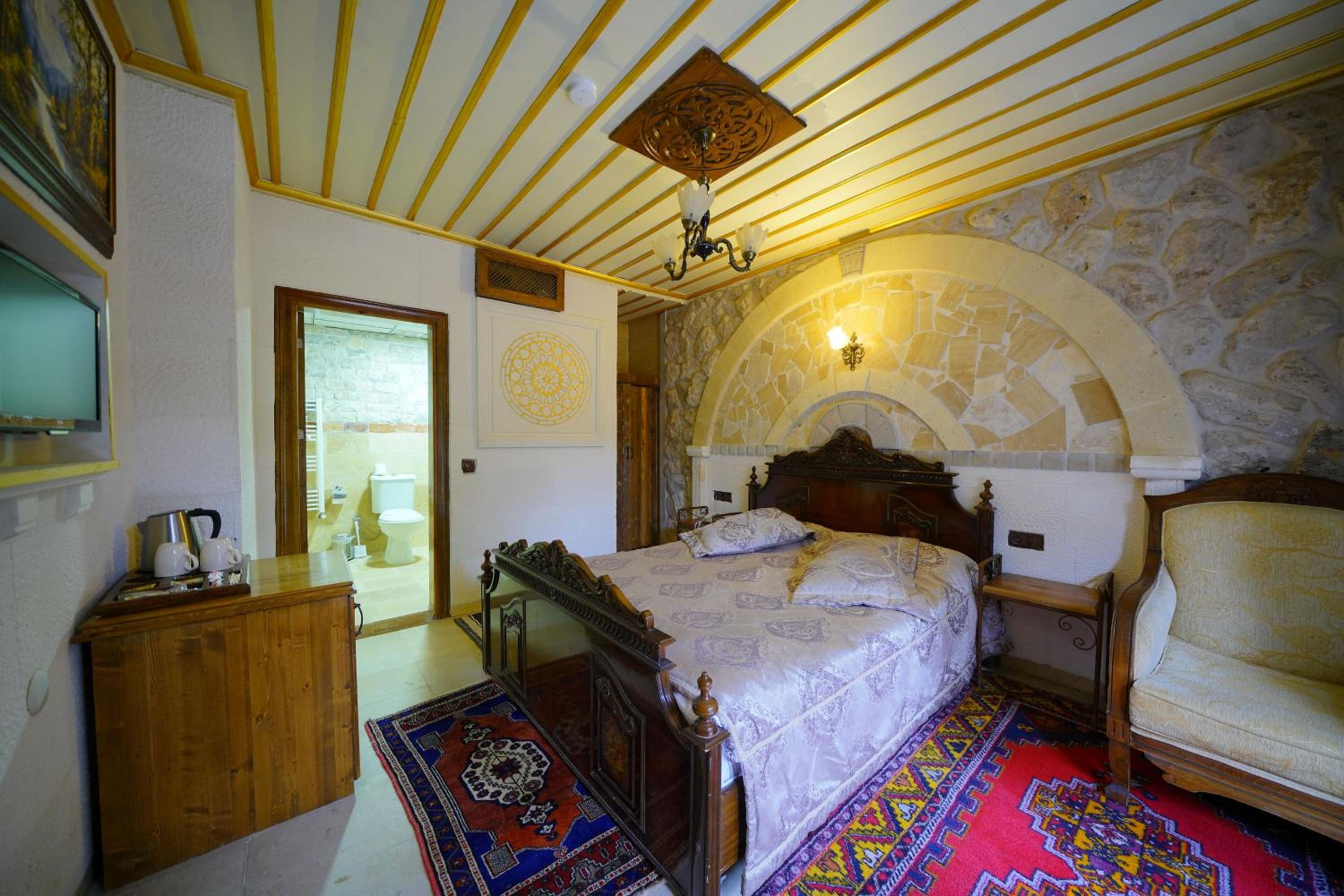 Budget Double Stone Room with Courtyard View photo 1
