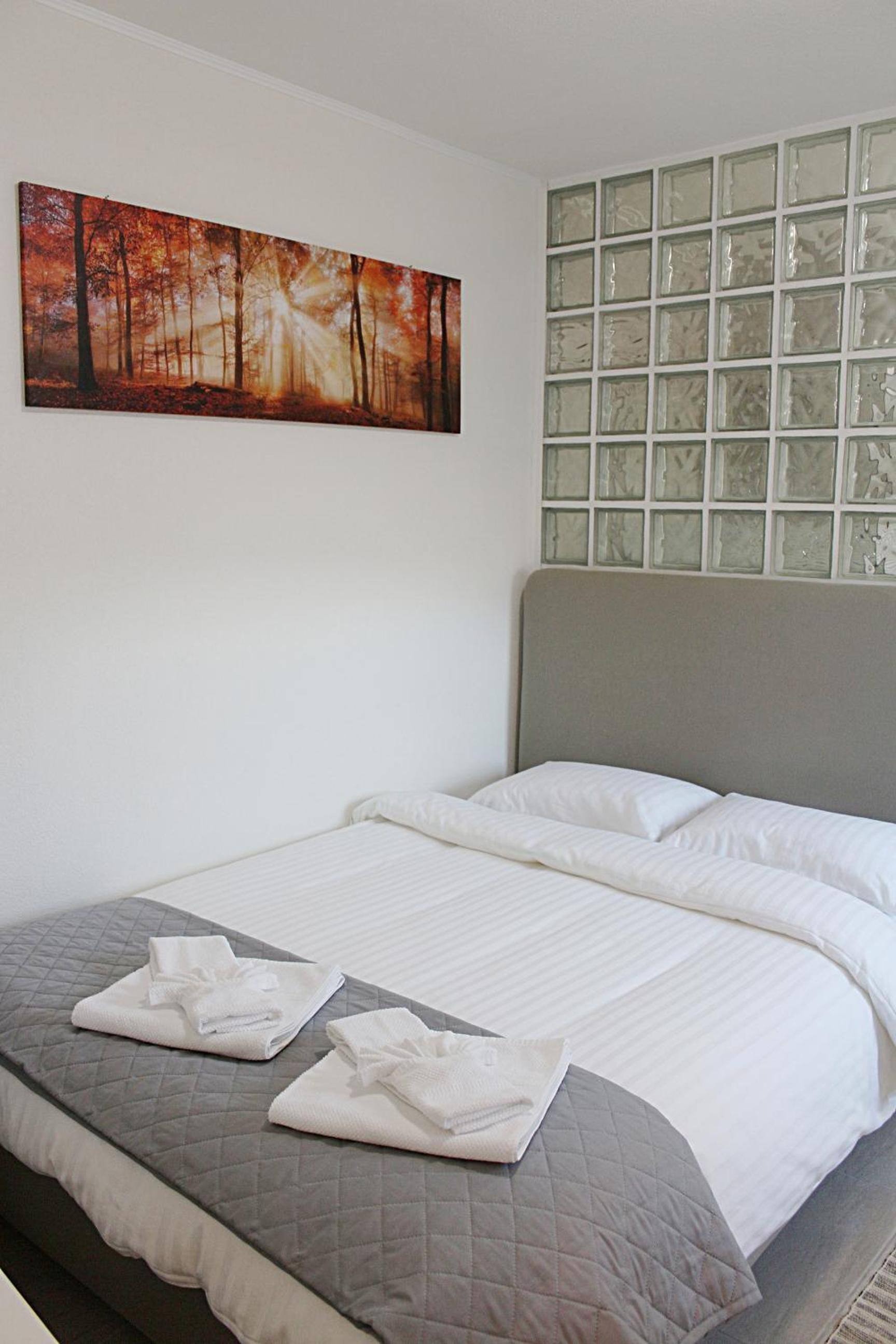 Double Room with Private Bathroom photo 2