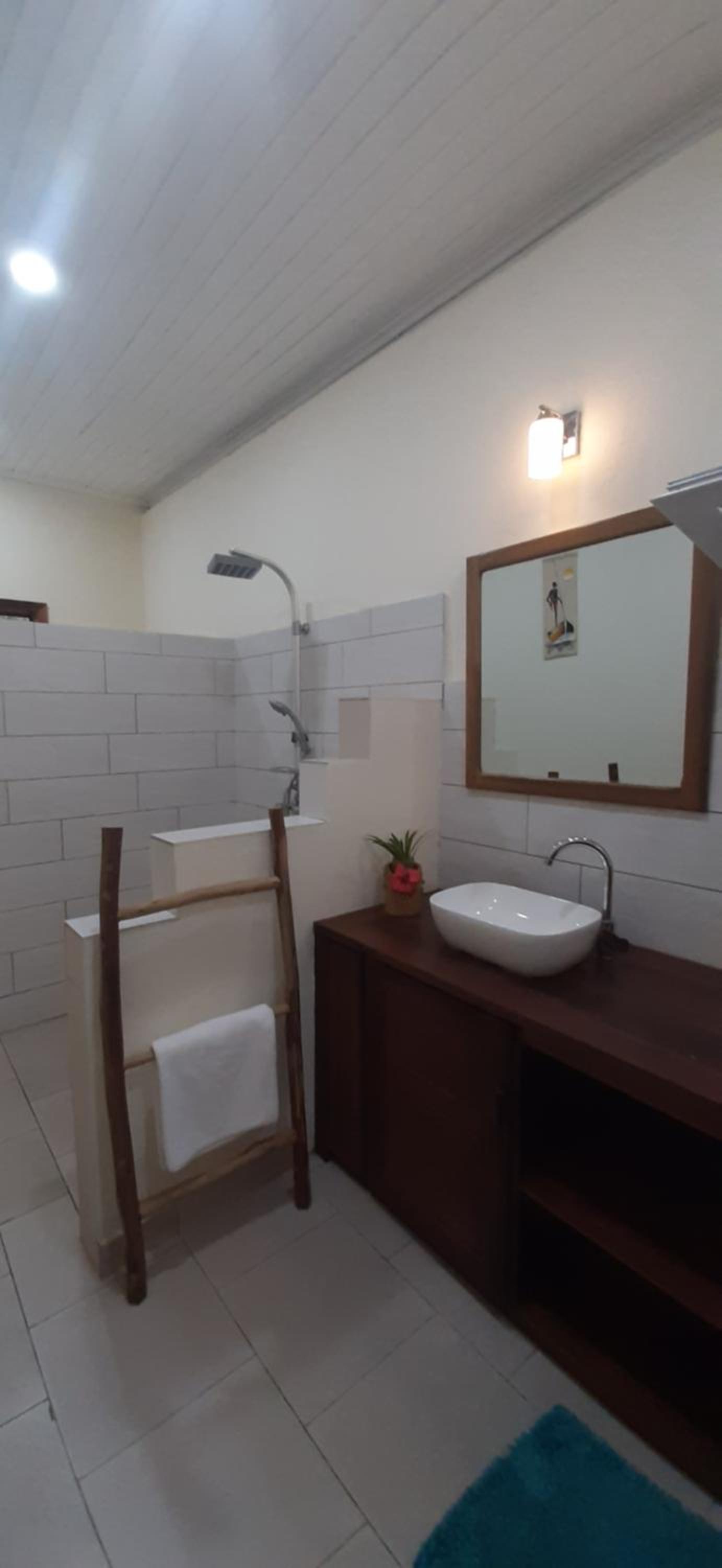 Family Room with Private Bathroom photo 1