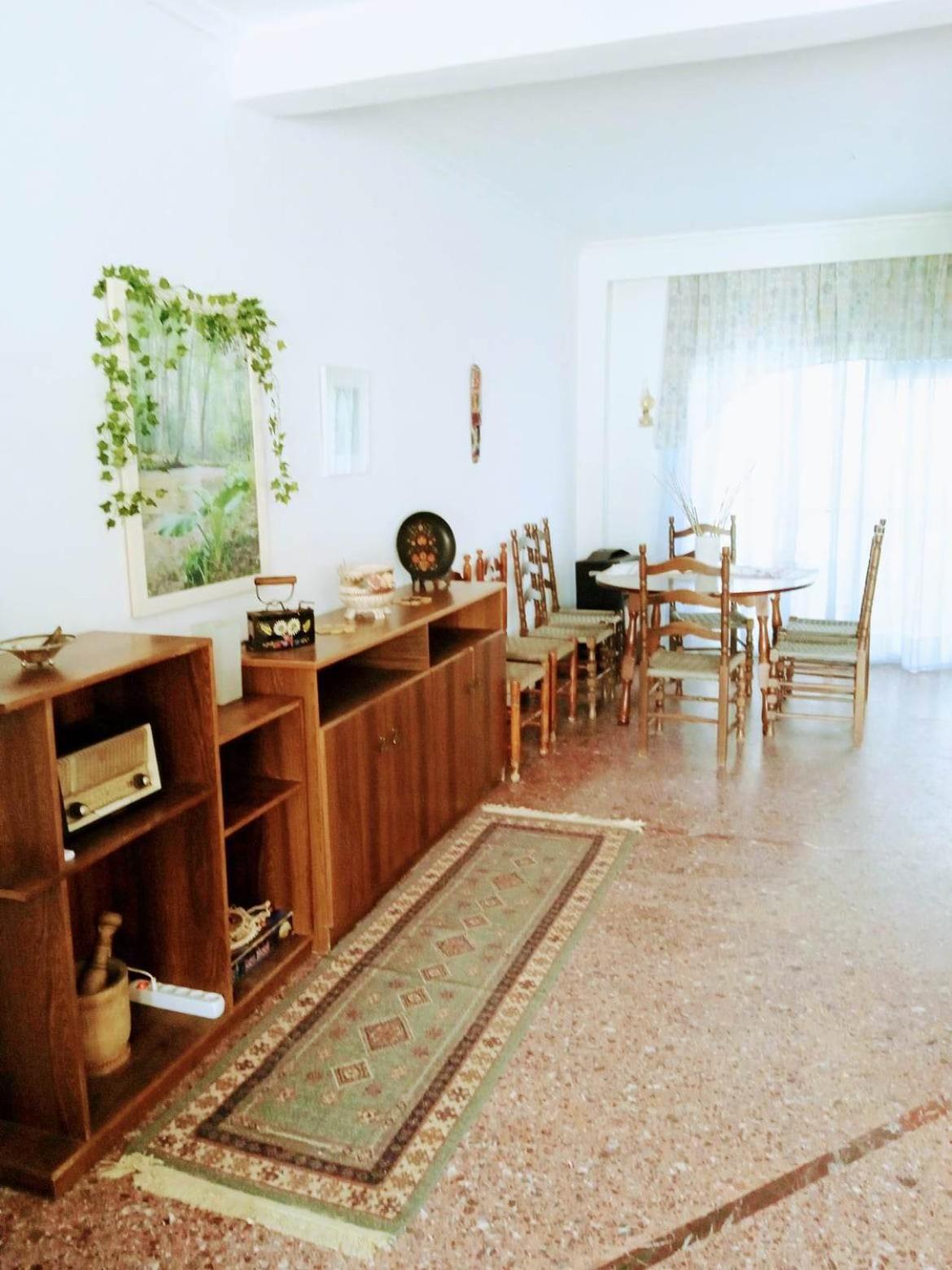 Four-Bedroom House photo 2