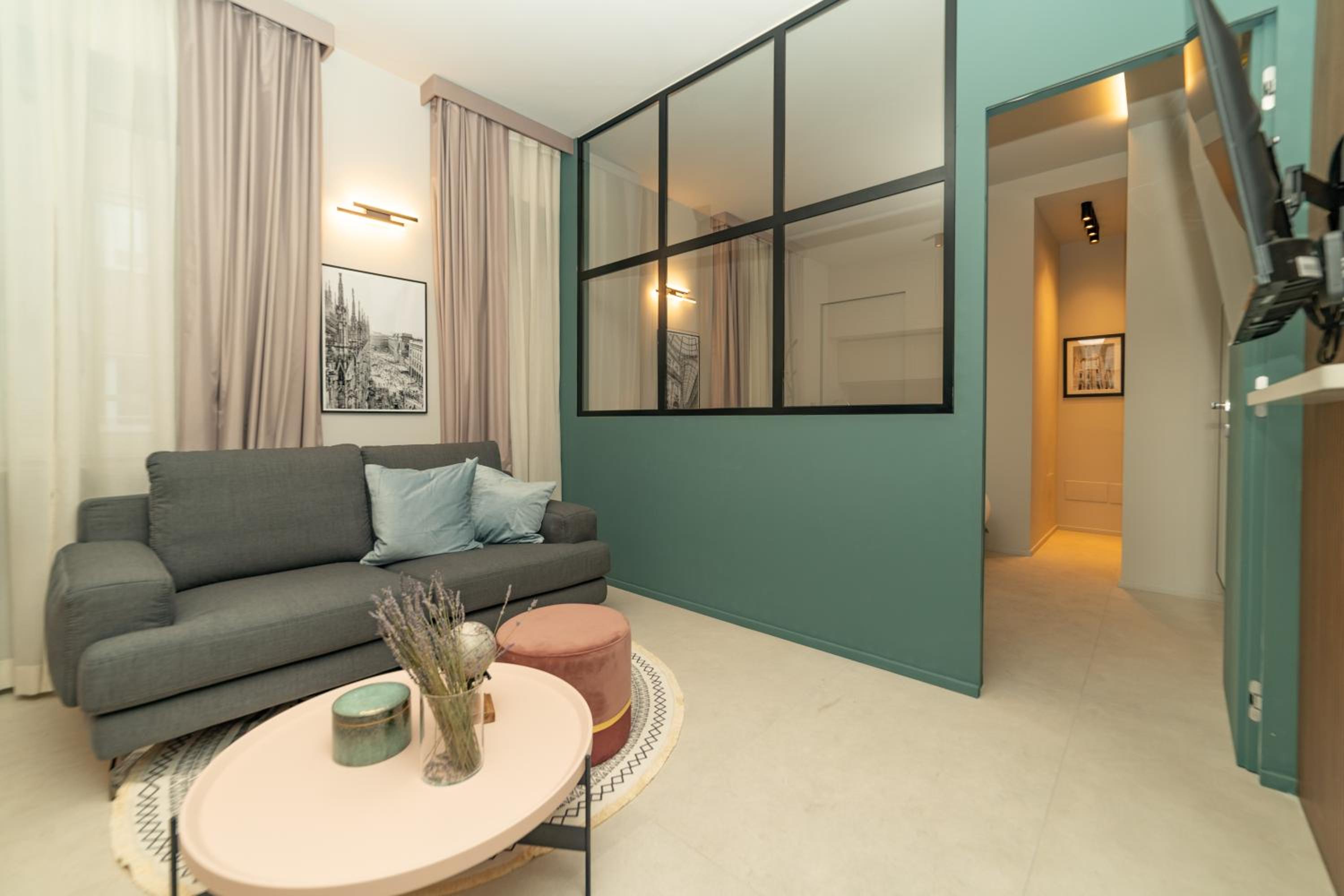One-Bedroom Apartment