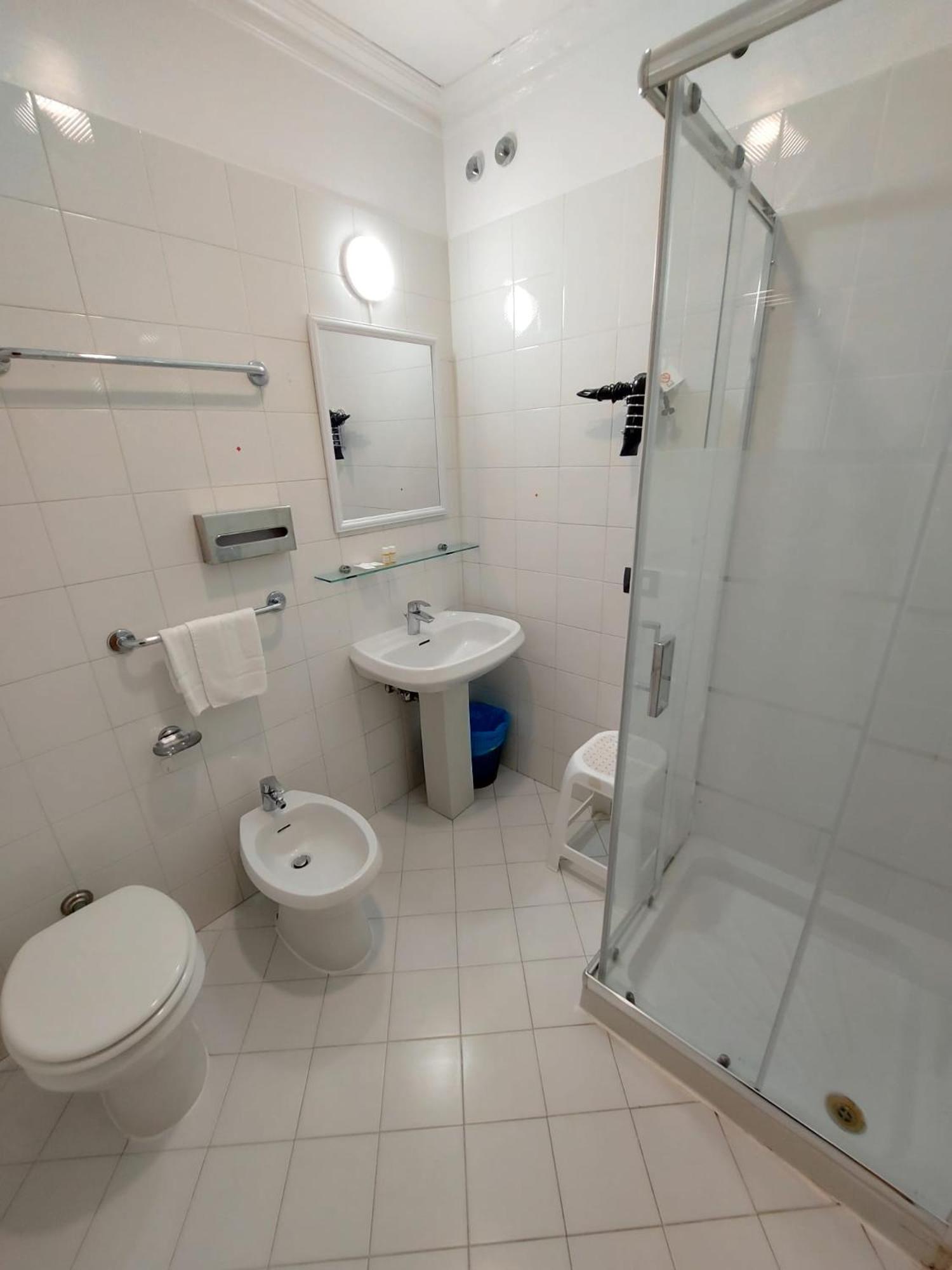 Superior Deluxe Double or Twin Room photo 3