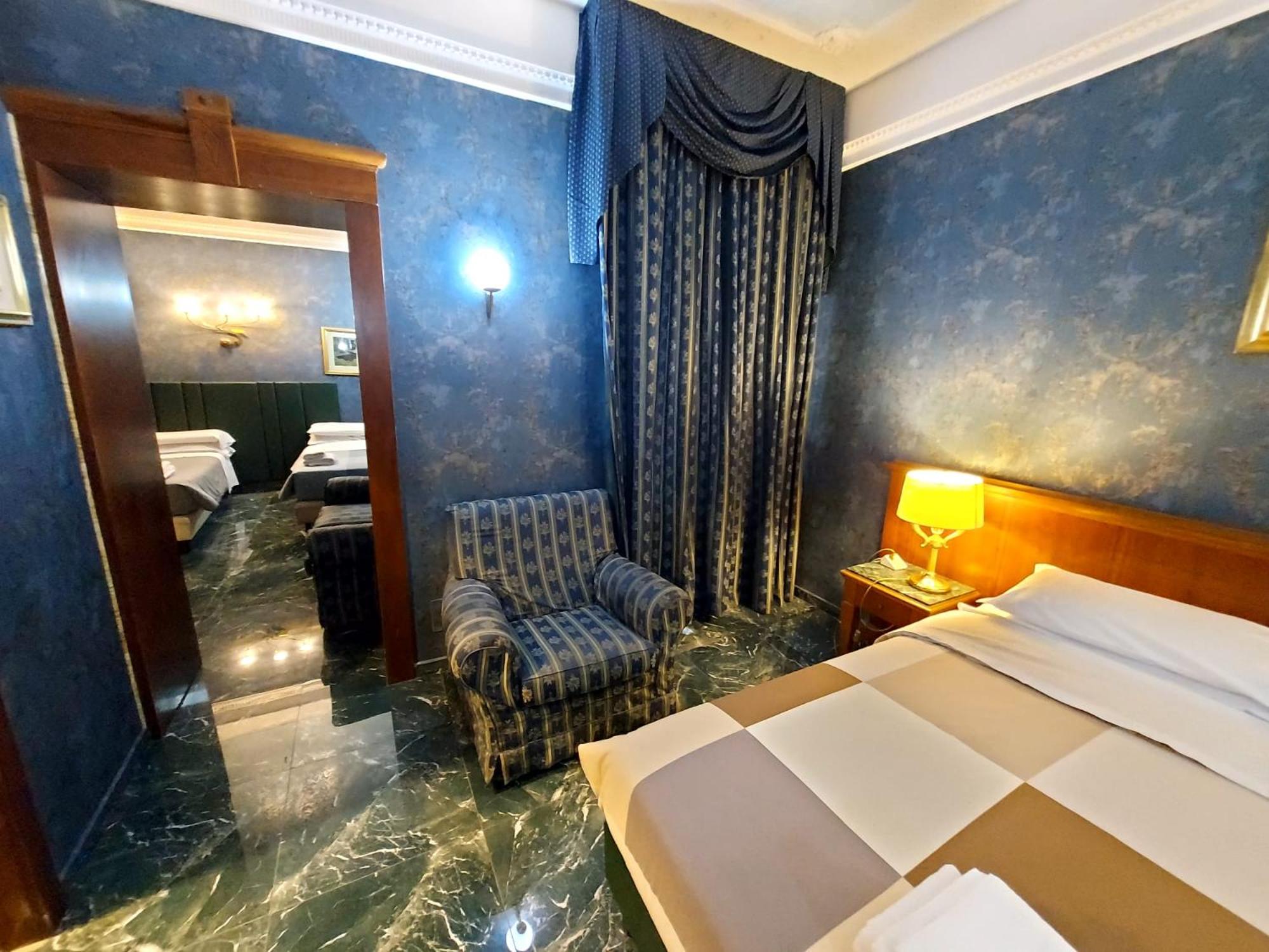 Deluxe Suite photo 3