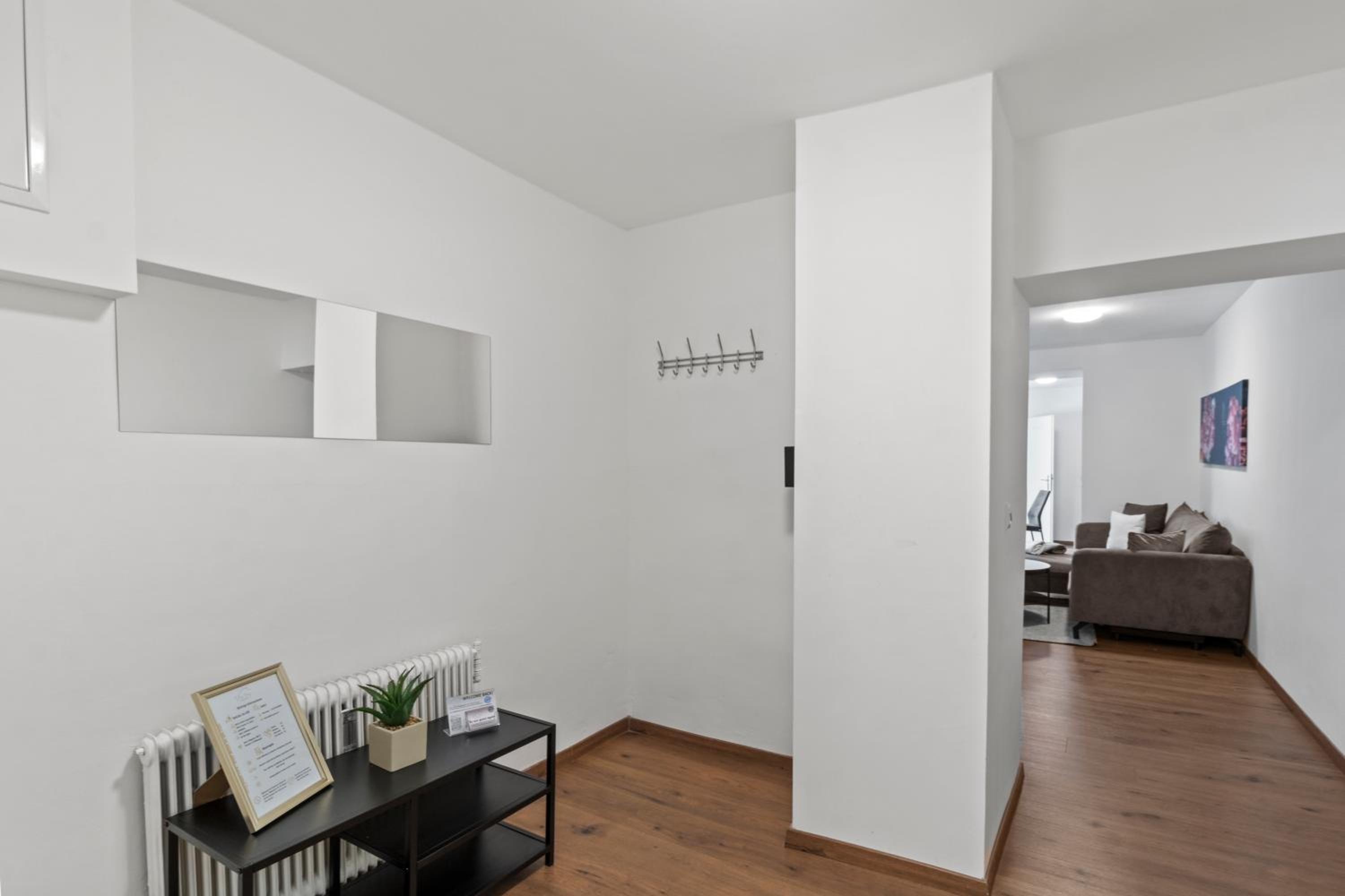 One-Bedroom Apartment photo 2