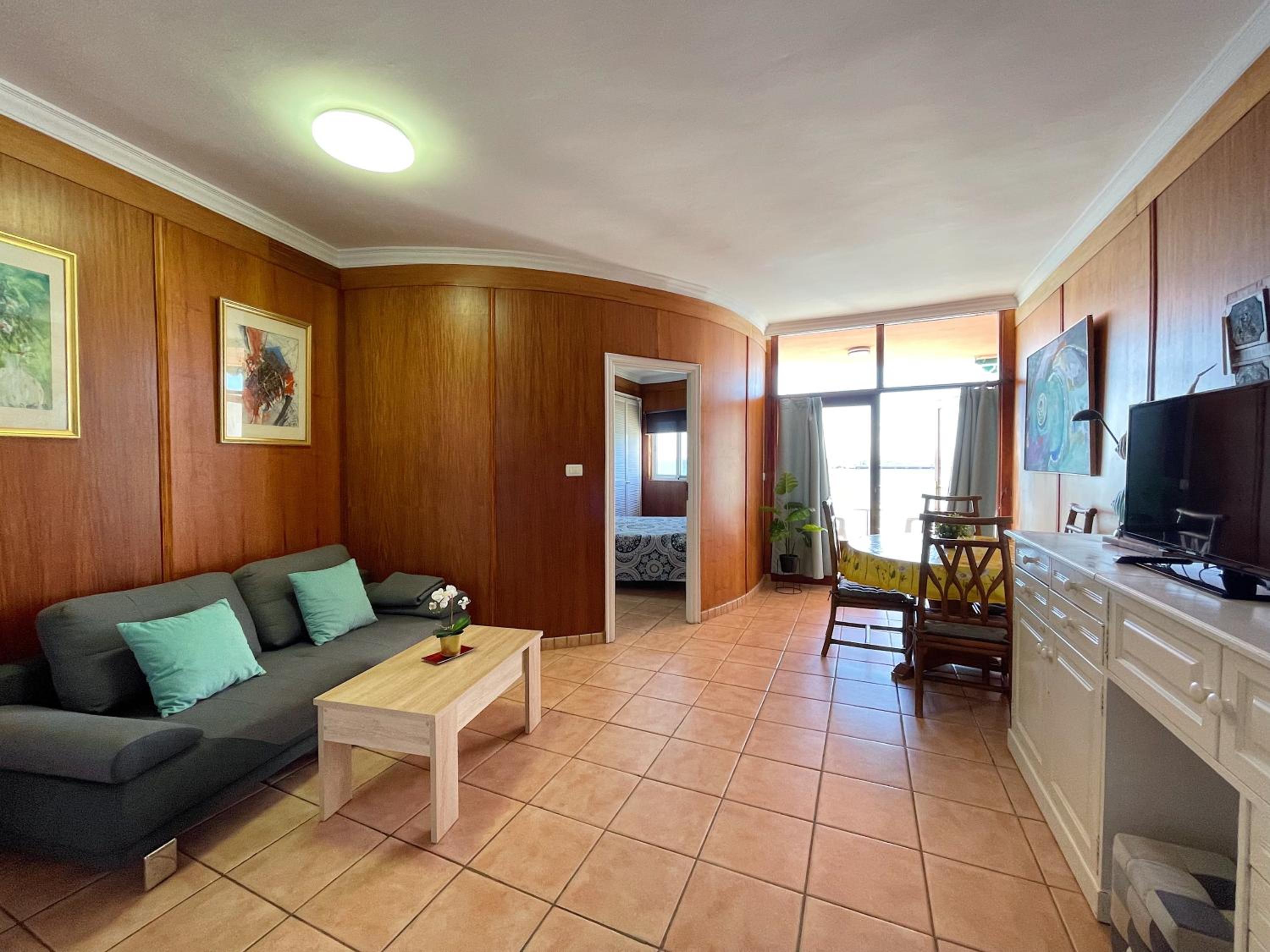 One-Bedroom Apartment photo 3