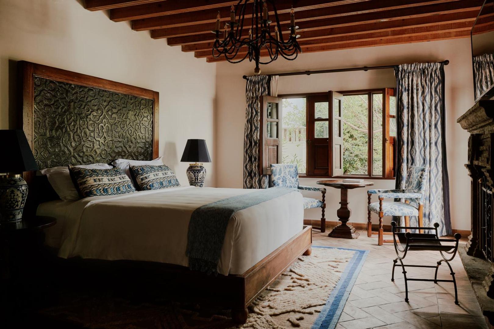 Suite with Hot Tub (Mizquitl)
